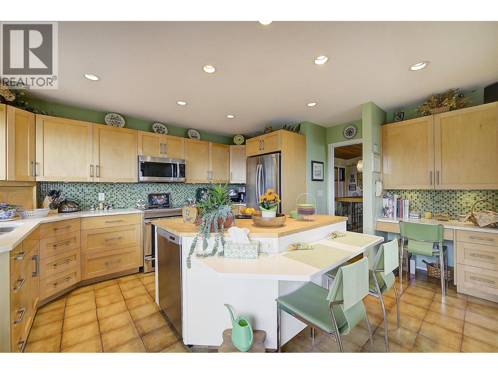 424 Edgemont Court, Kelowna, British Columbia  V1W 4J8 - Photo 33 - 10391673