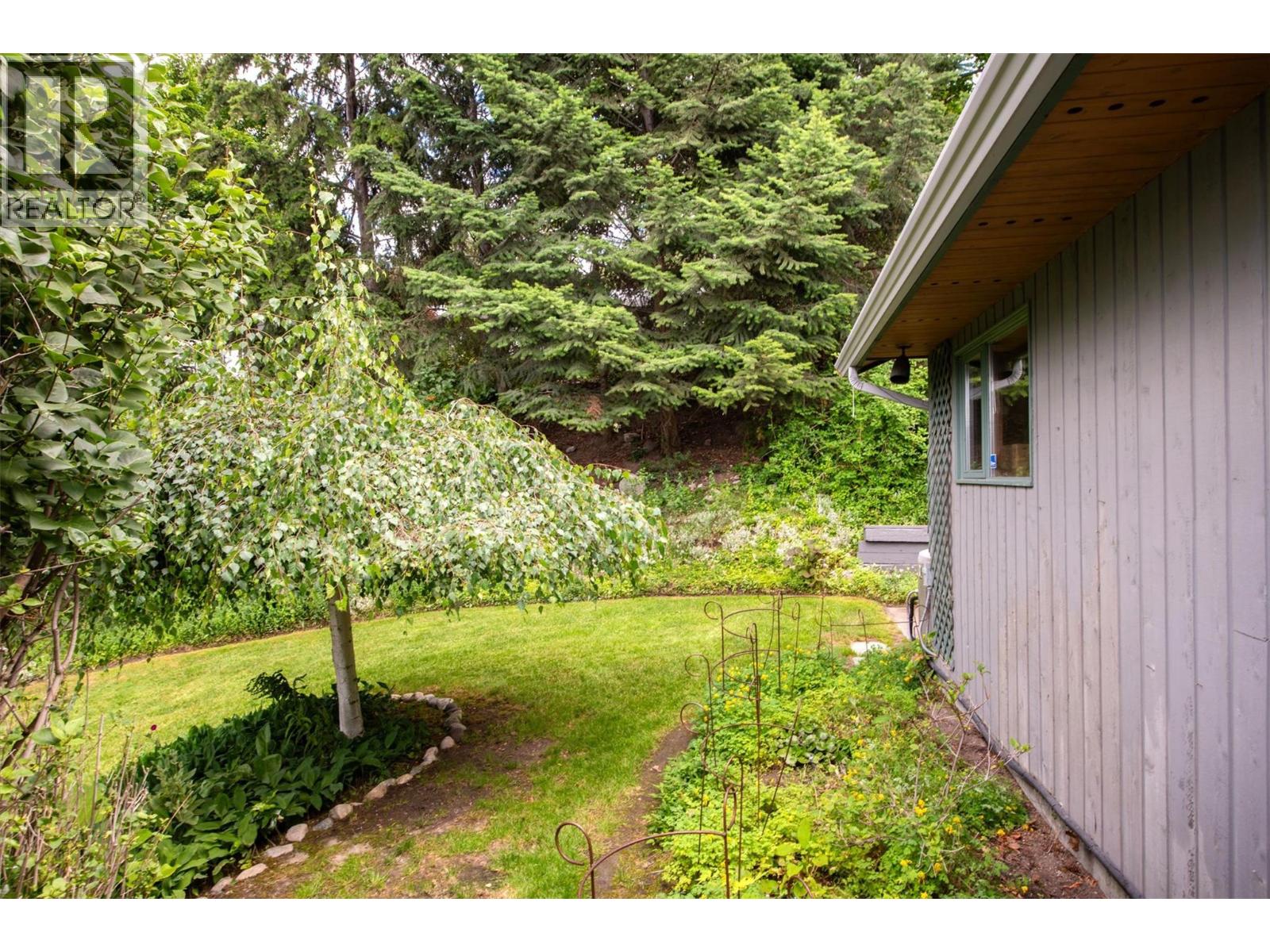 424 Edgemont Court, Kelowna, British Columbia  V1W 4J8 - Photo 38 - 10391673