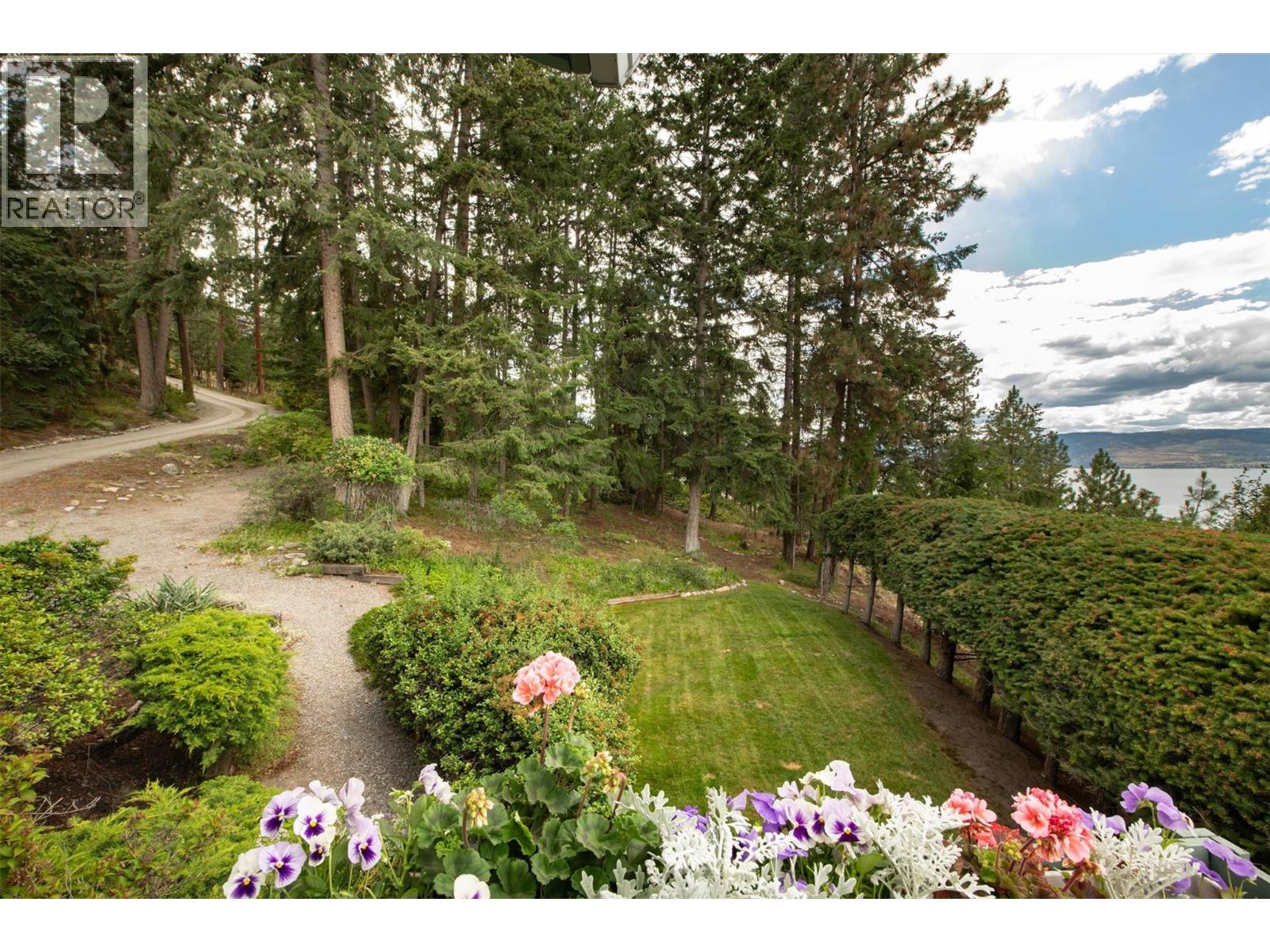424 Edgemont Court, Kelowna, British Columbia  V1W 4J8 - Photo 40 - 10391673