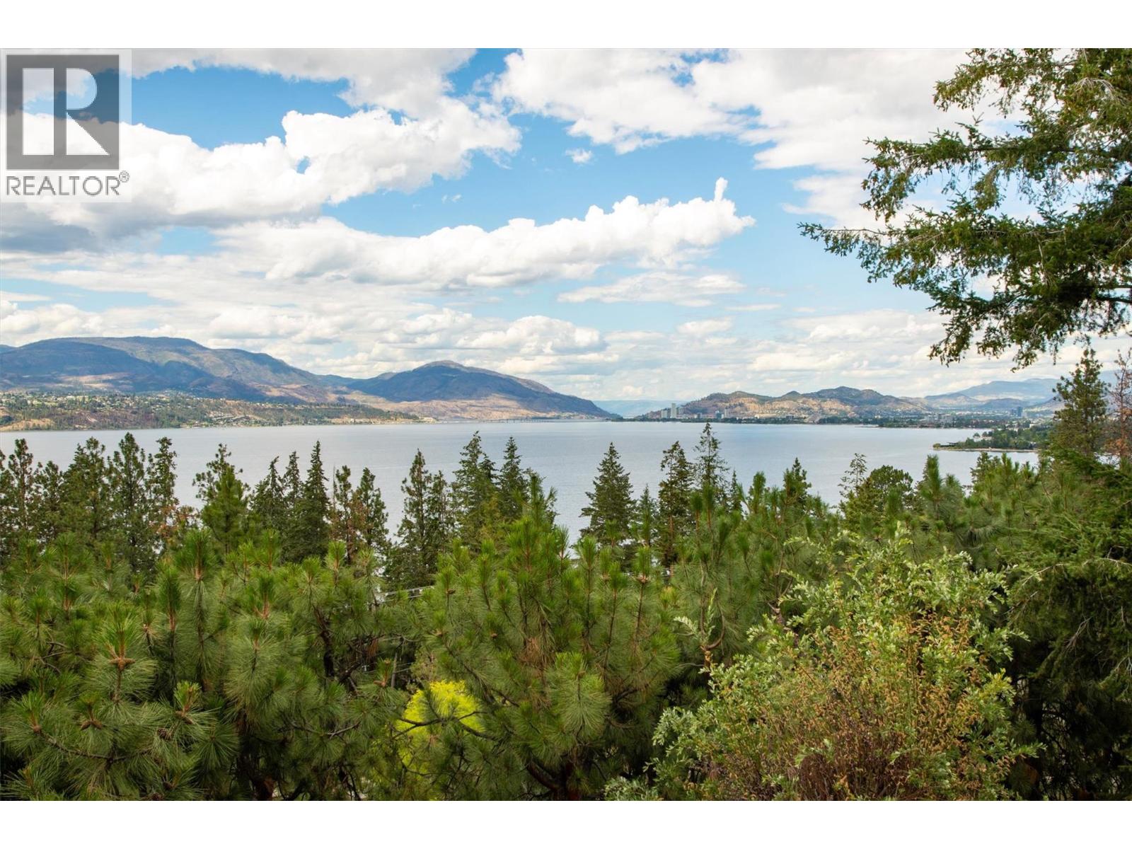 424 Edgemont Court, Kelowna, British Columbia  V1W 4J8 - Photo 5 - 10391673