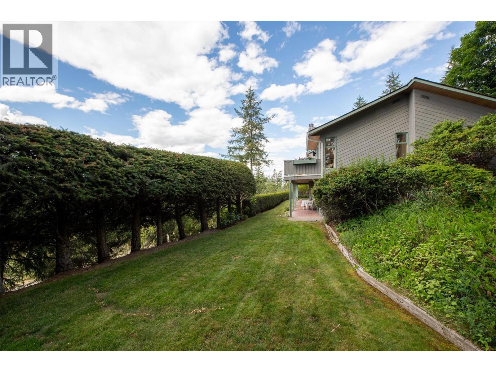 424 Edgemont Court, Kelowna, British Columbia  V1W 4J8 - Photo 67 - 10391673