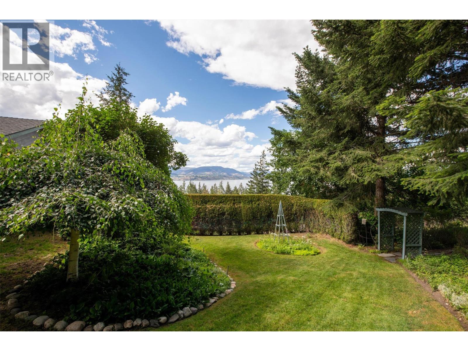 424 Edgemont Court, Kelowna, British Columbia  V1W 4J8 - Photo 70 - 10391673