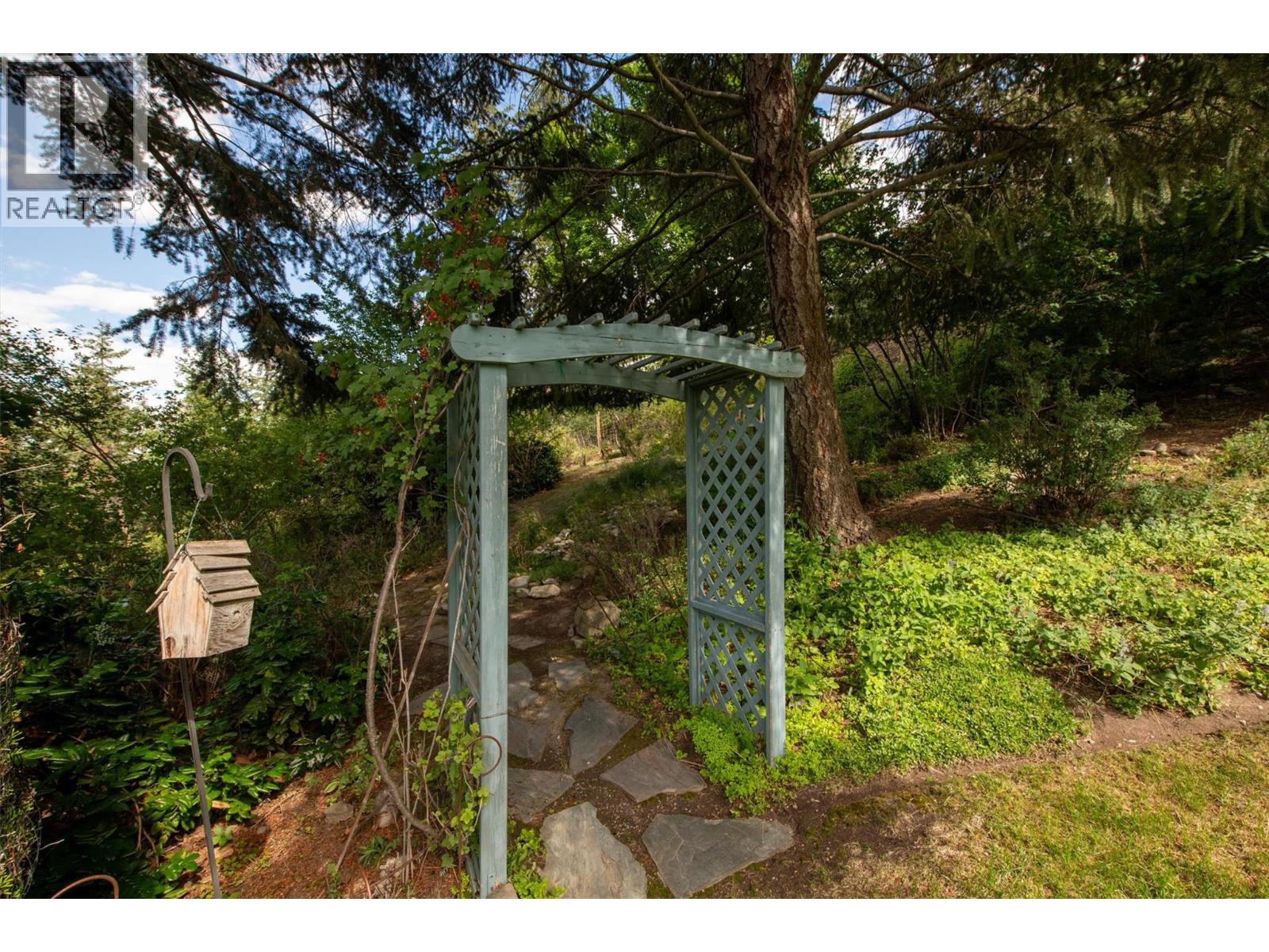 424 Edgemont Court, Kelowna, British Columbia  V1W 4J8 - Photo 71 - 10391673