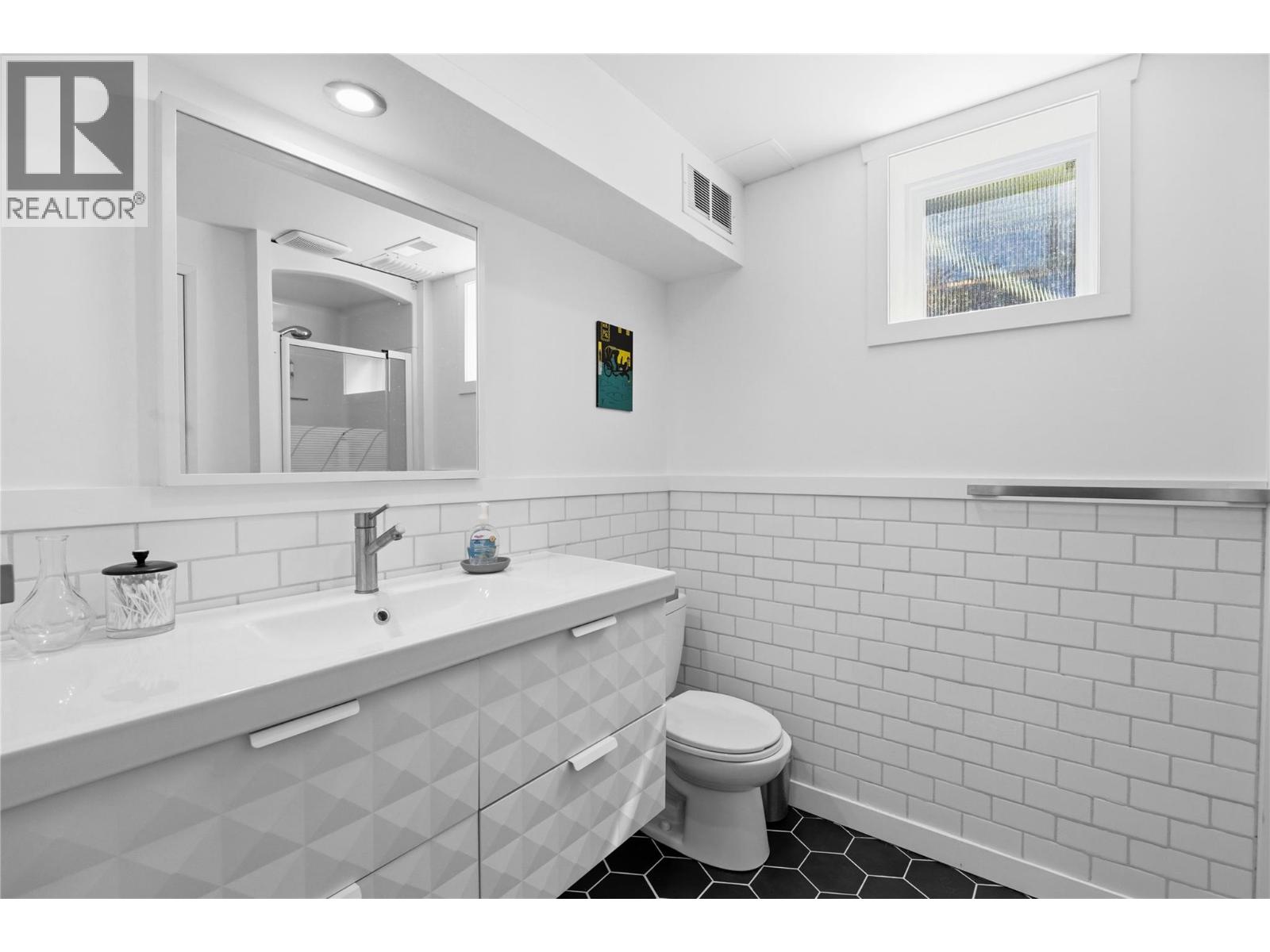 199 Lakehill Road, Kaleden, British Columbia  V0H 1K0 - Photo 20 - 10391675
