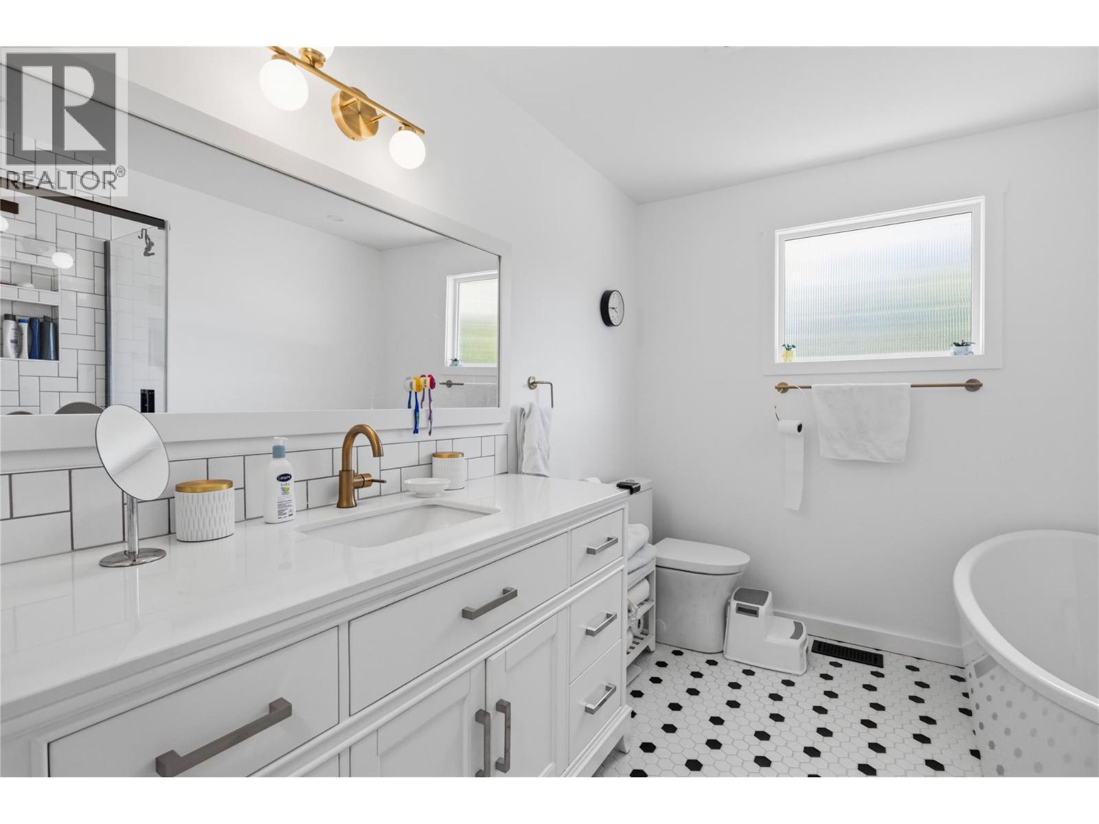 199 Lakehill Road, Kaleden, British Columbia  V0H 1K0 - Photo 28 - 10391675
