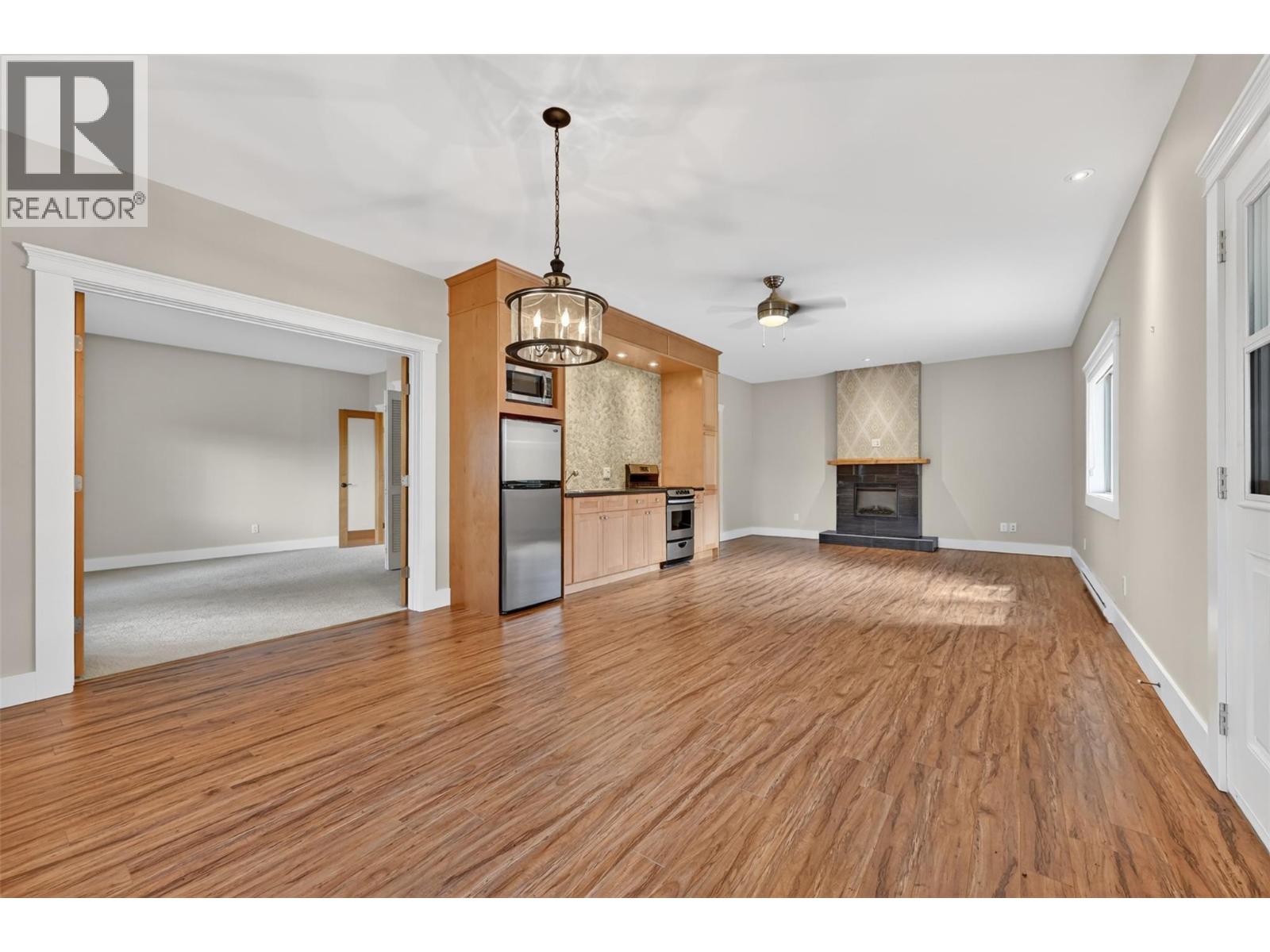 8566 Eacrett Road, Dry Gulch, British Columbia  V0A 1K2 - Photo 15 - 10391305