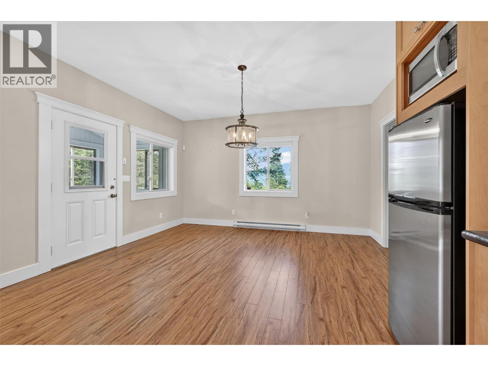 8566 Eacrett Road, Dry Gulch, British Columbia  V0A 1K2 - Photo 20 - 10391305