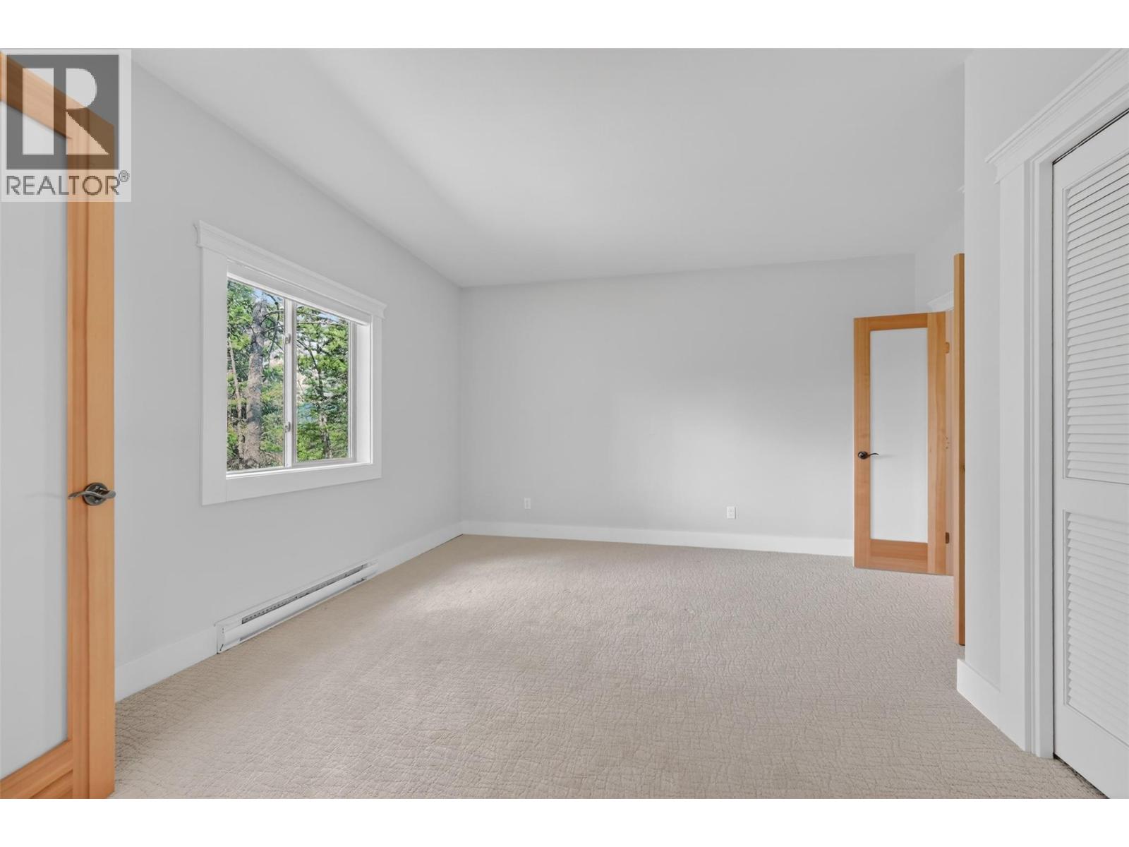 8566 Eacrett Road, Dry Gulch, British Columbia  V0A 1K2 - Photo 21 - 10391305