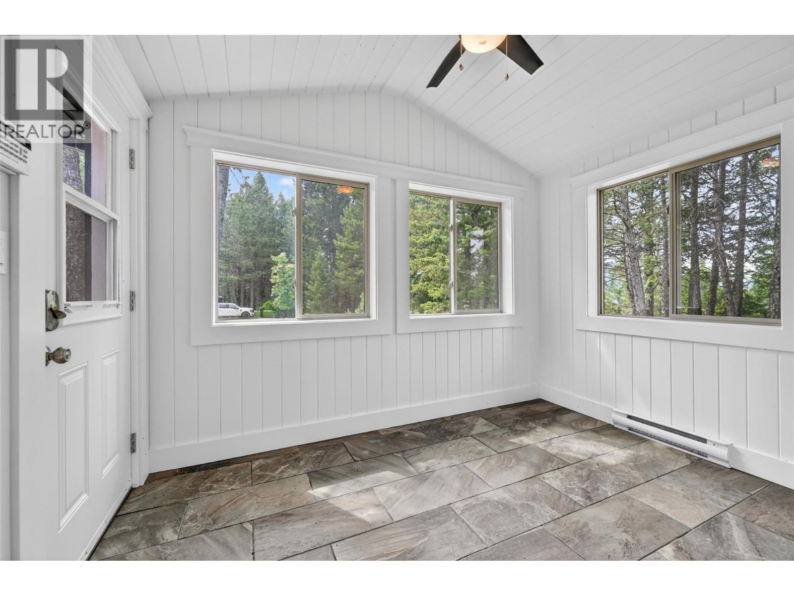 8566 Eacrett Road, Dry Gulch, British Columbia  V0A 1K2 - Photo 29 - 10391305