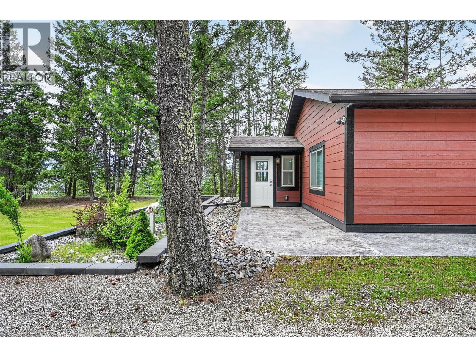 8566 Eacrett Road, Dry Gulch, British Columbia  V0A 1K2 - Photo 34 - 10391305