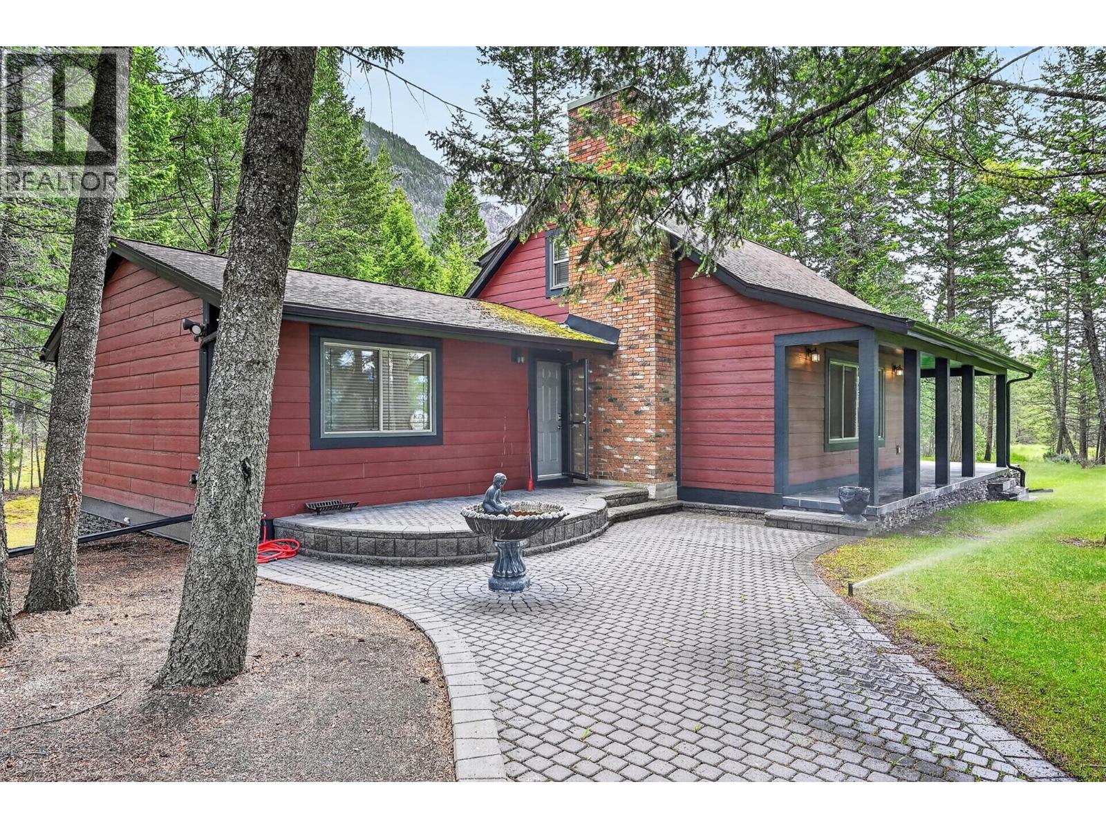 8566 Eacrett Road, Dry Gulch, British Columbia  V0A 1K2 - Photo 55 - 10391305