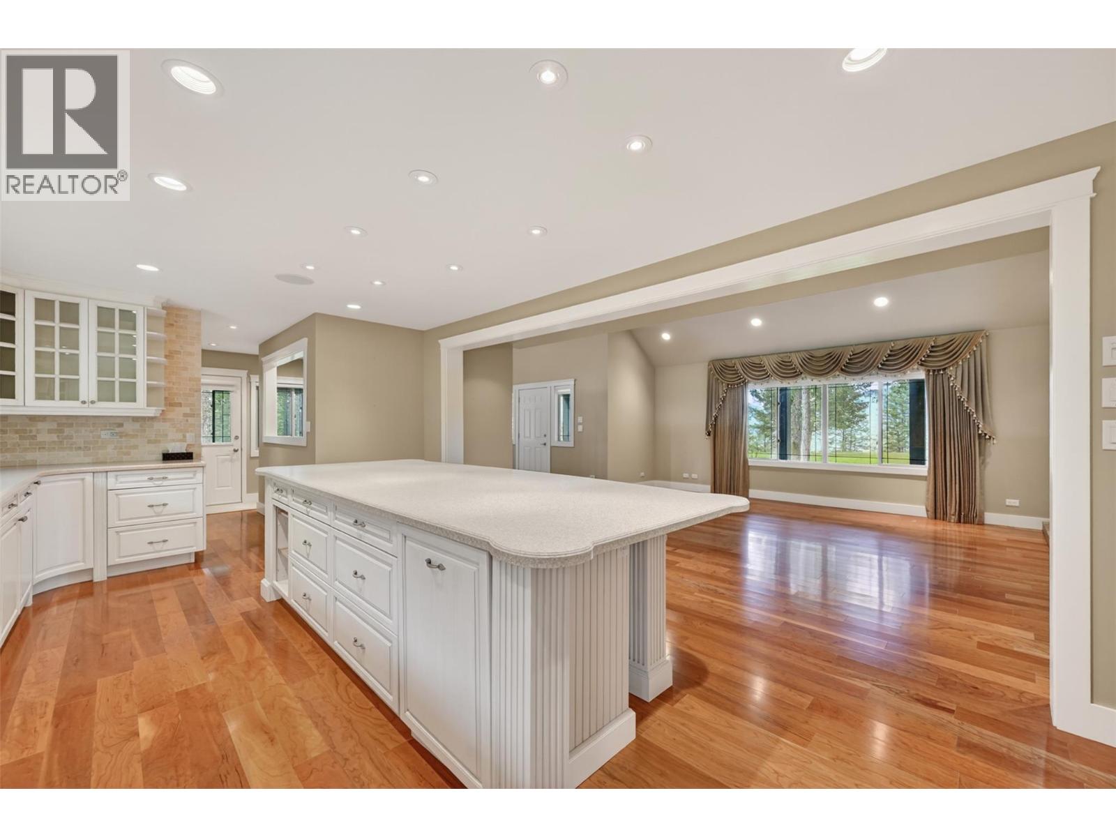 8566 Eacrett Road, Dry Gulch, British Columbia  V0A 1K2 - Photo 68 - 10391305
