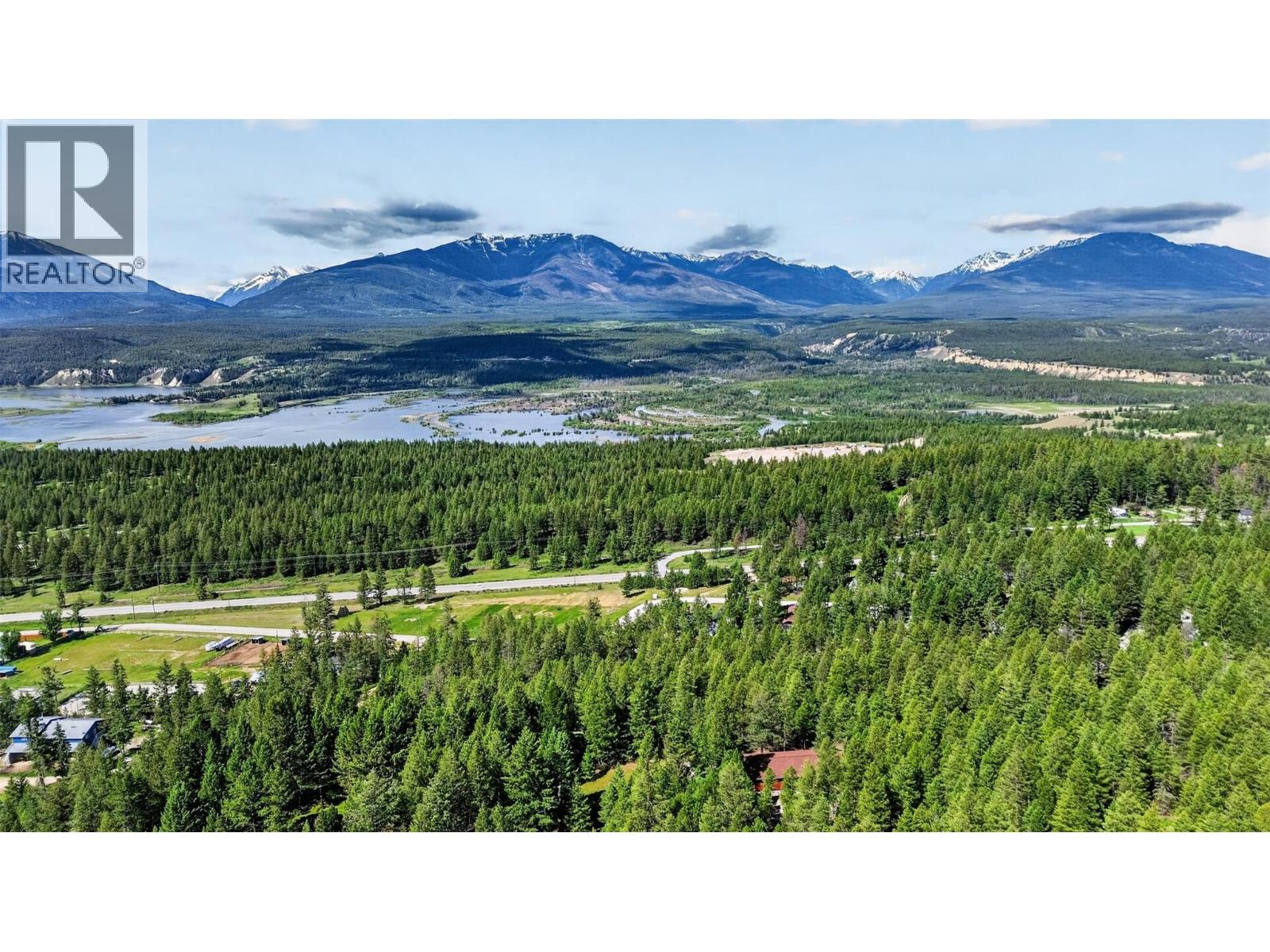 8566 Eacrett Road, Dry Gulch, British Columbia  V0A 1K2 - Photo 7 - 10391305