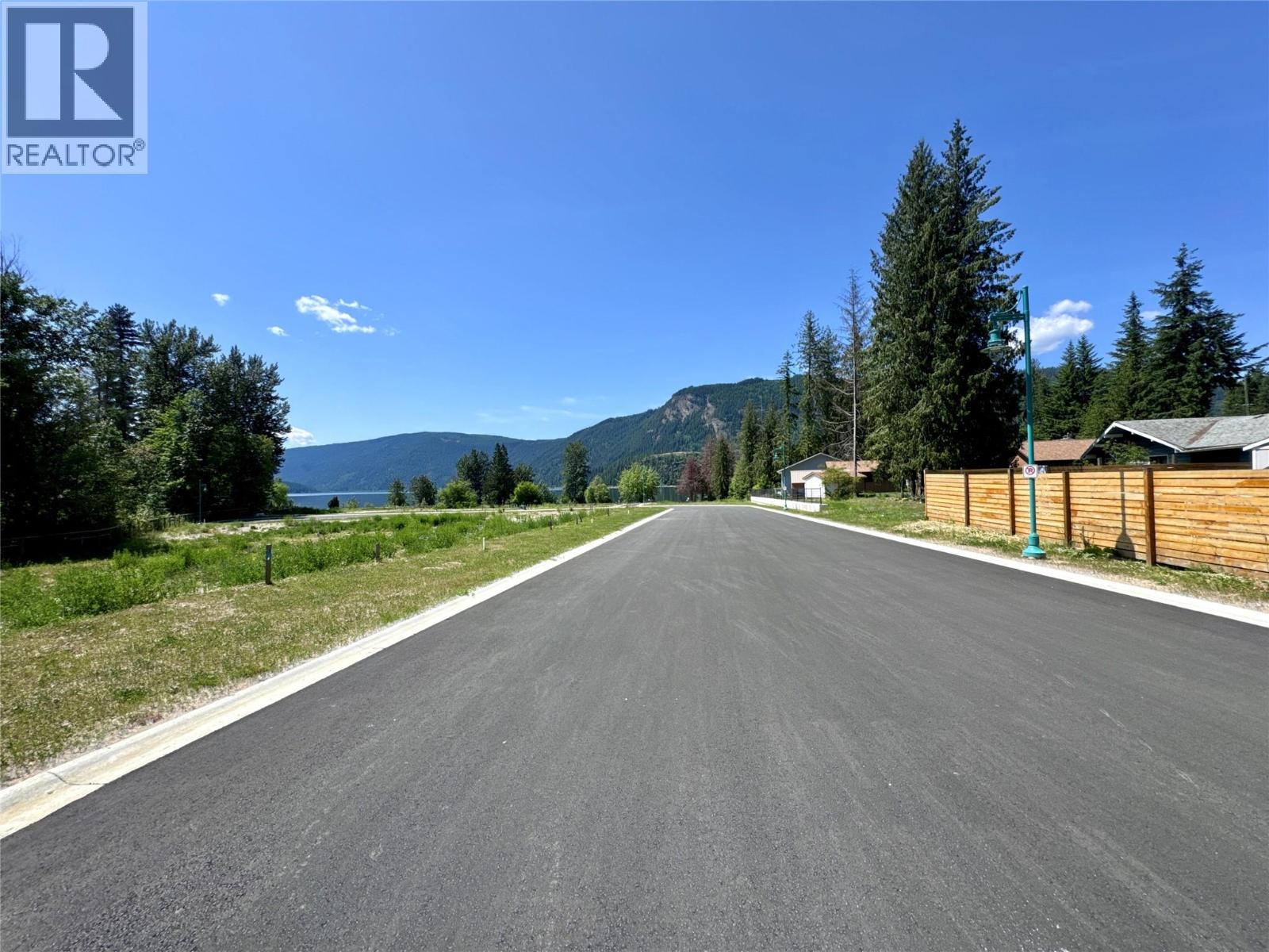 5 Wiseman Creek Court Lot# 12, Sicamous, British Columbia  V0E 2V1 - Photo 14 - 10390142