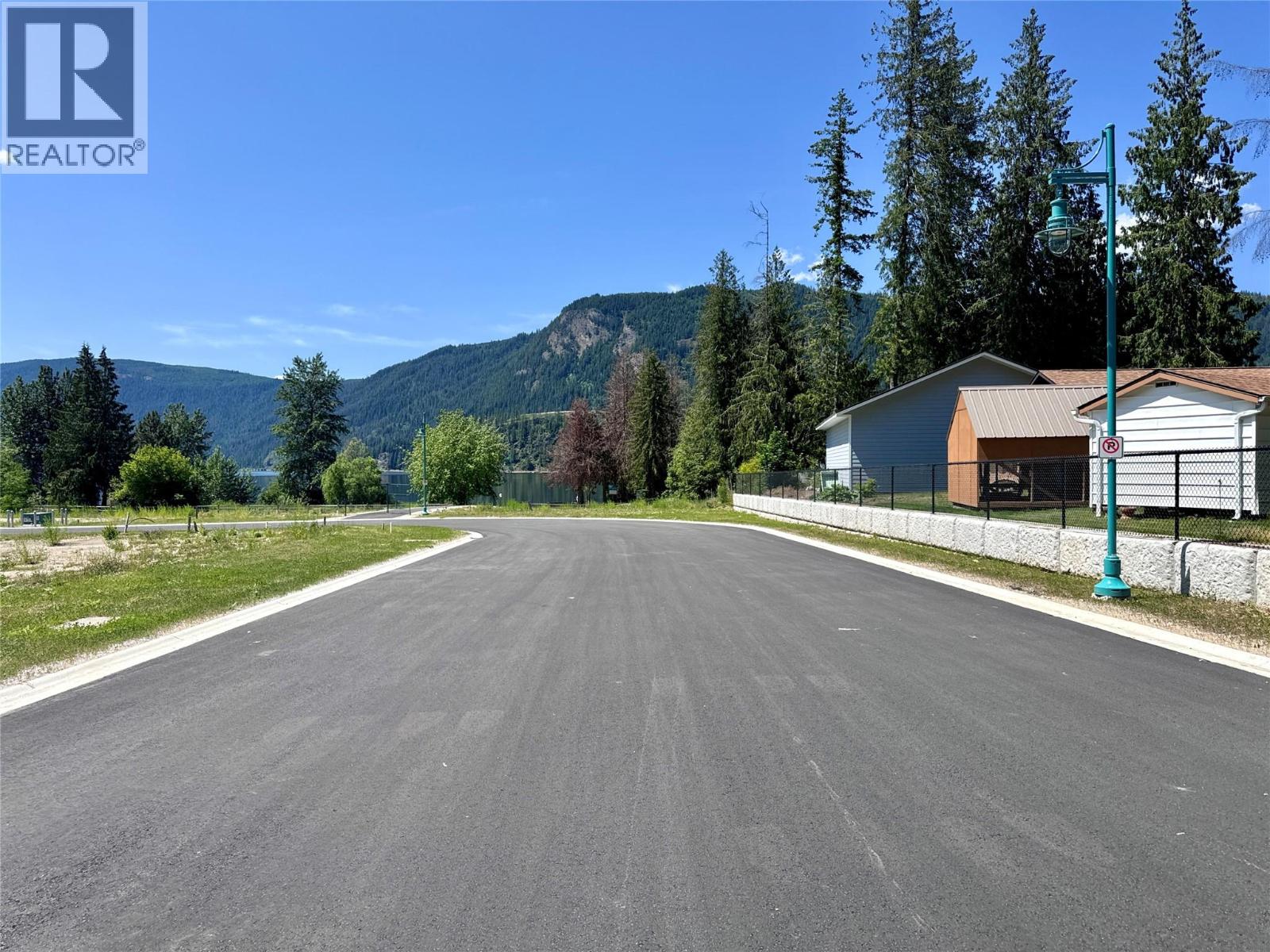 5 Wiseman Creek Court Lot# 12, Sicamous, British Columbia  V0E 2V1 - Photo 15 - 10390142