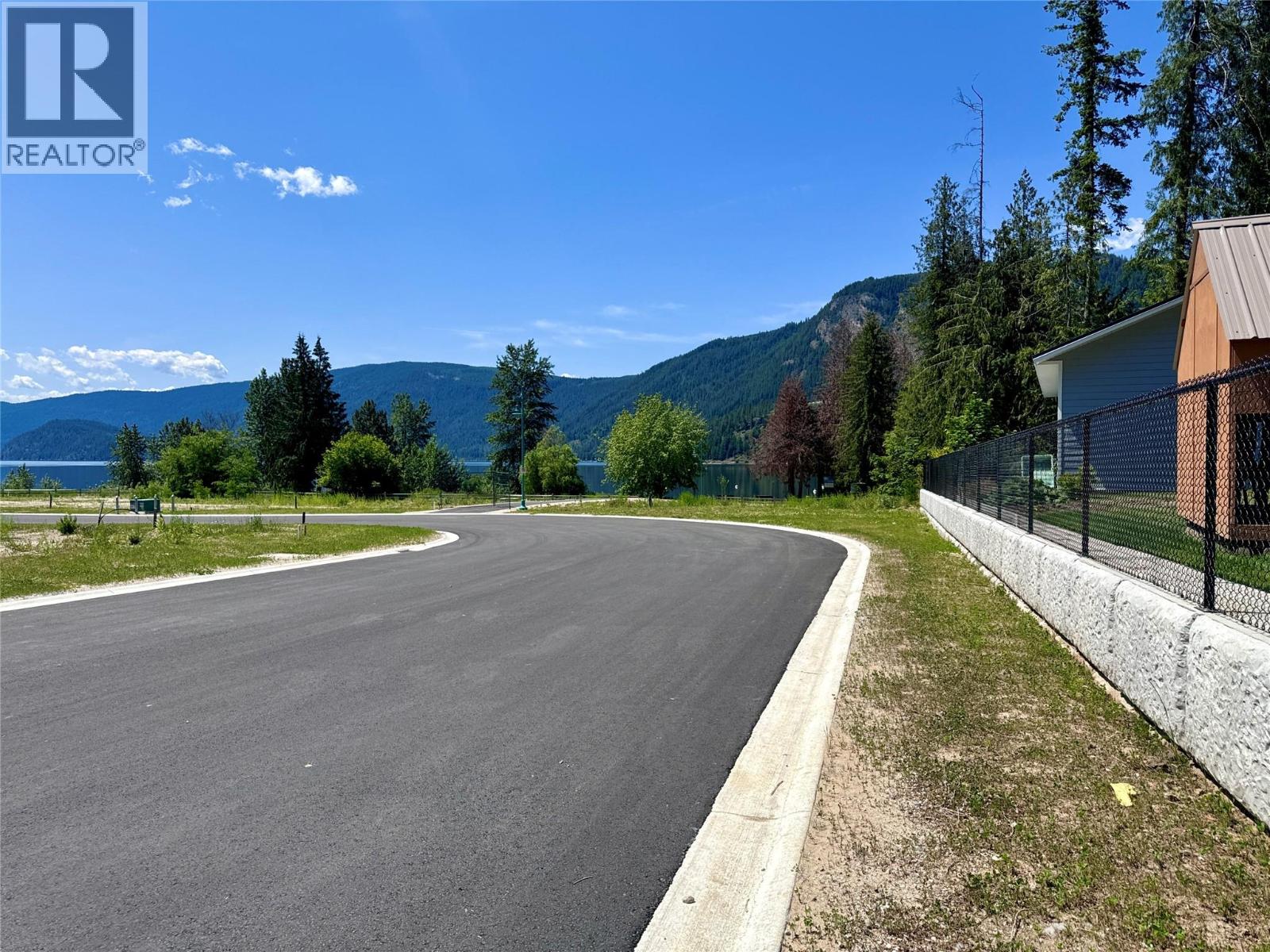 5 Wiseman Creek Court Lot# 12, Sicamous, British Columbia  V0E 2V1 - Photo 16 - 10390142