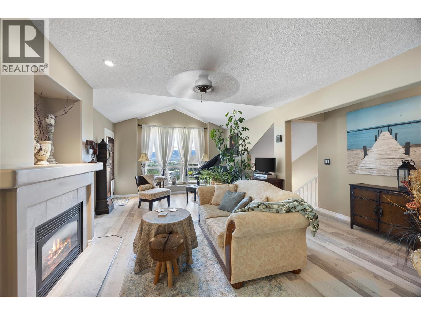 1070 Norview Road, Kamloops, British Columbia  V2B 8M1 - Photo 12 - 10392041
