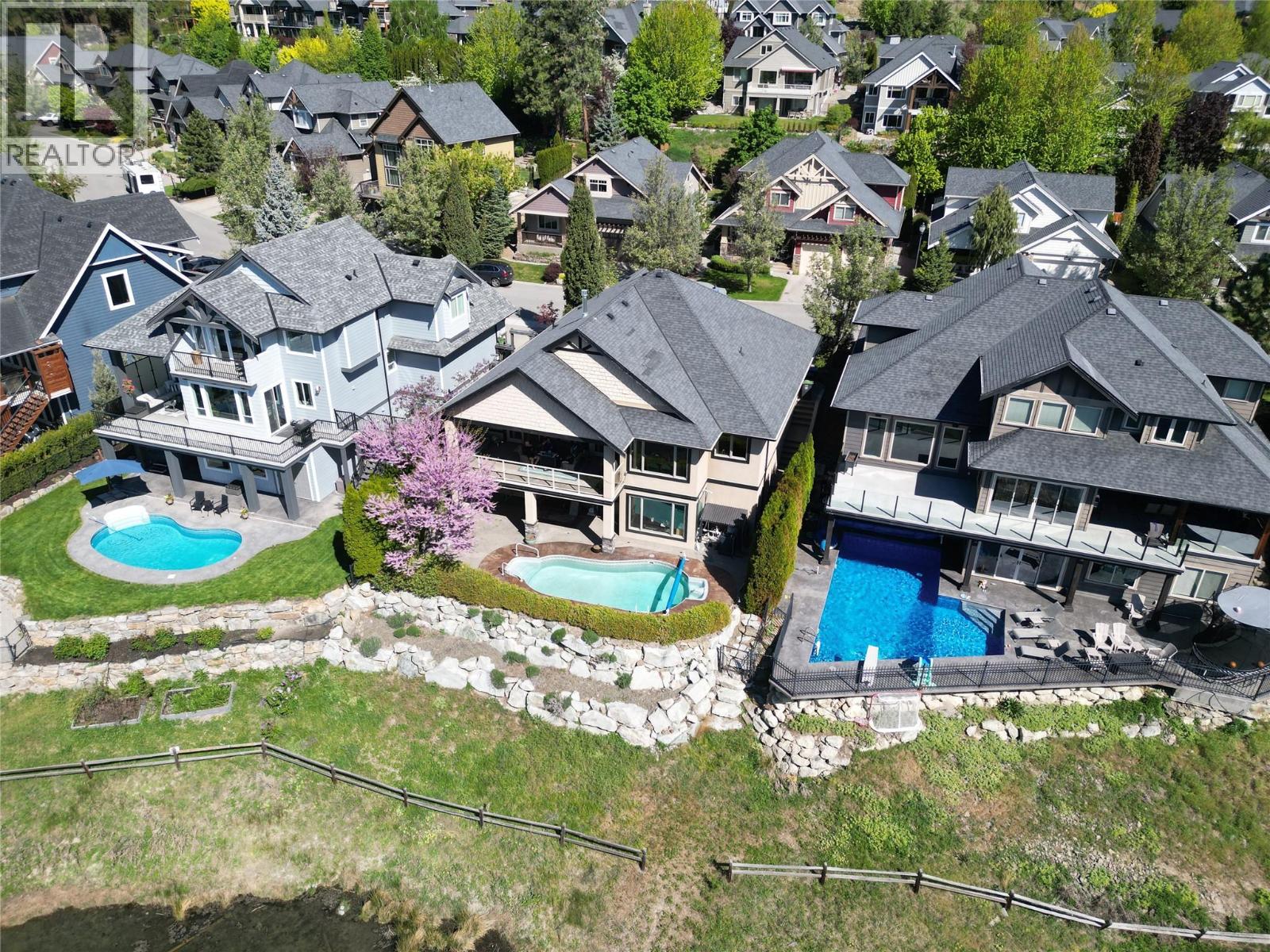 1902 Hidden Lake Place, Kelowna, British Columbia  V1V 2W8 - Photo 3 - 10391255