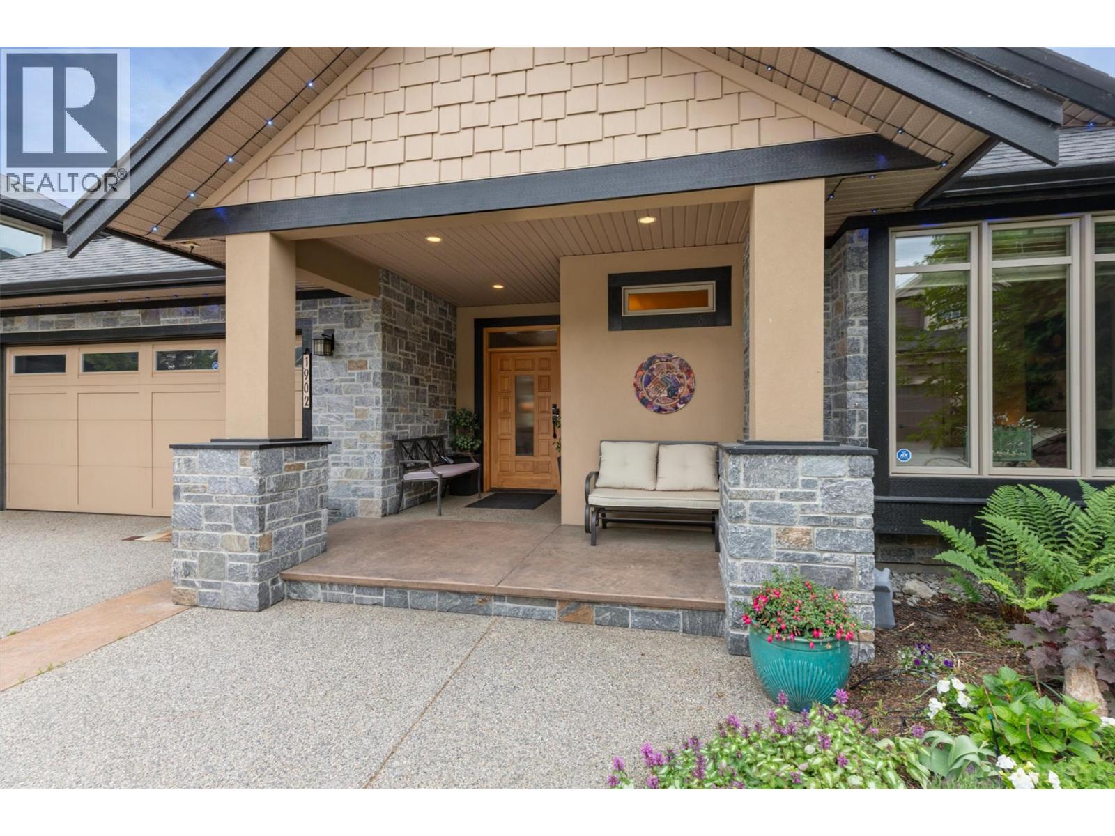 1902 Hidden Lake Place, Kelowna, British Columbia  V1V 2W8 - Photo 6 - 10391255