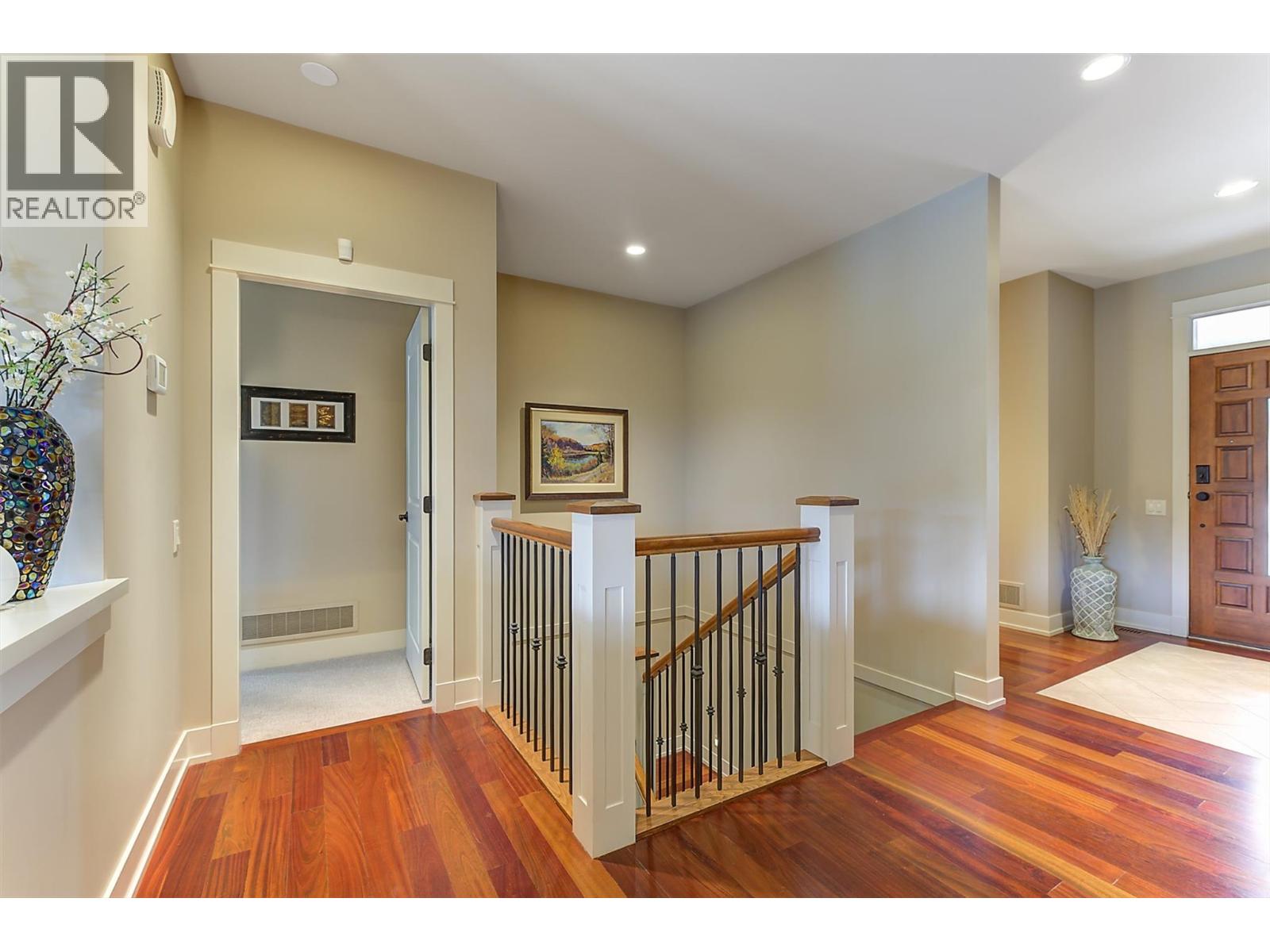 1902 Hidden Lake Place, Kelowna, British Columbia  V1V 2W8 - Photo 9 - 10391255