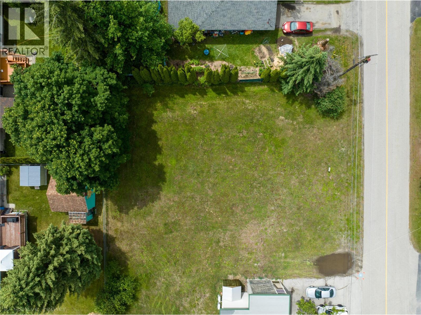 113 Motel Avenue, Salmo, British Columbia  V0G 1Z0 - Photo 2 - 10391612