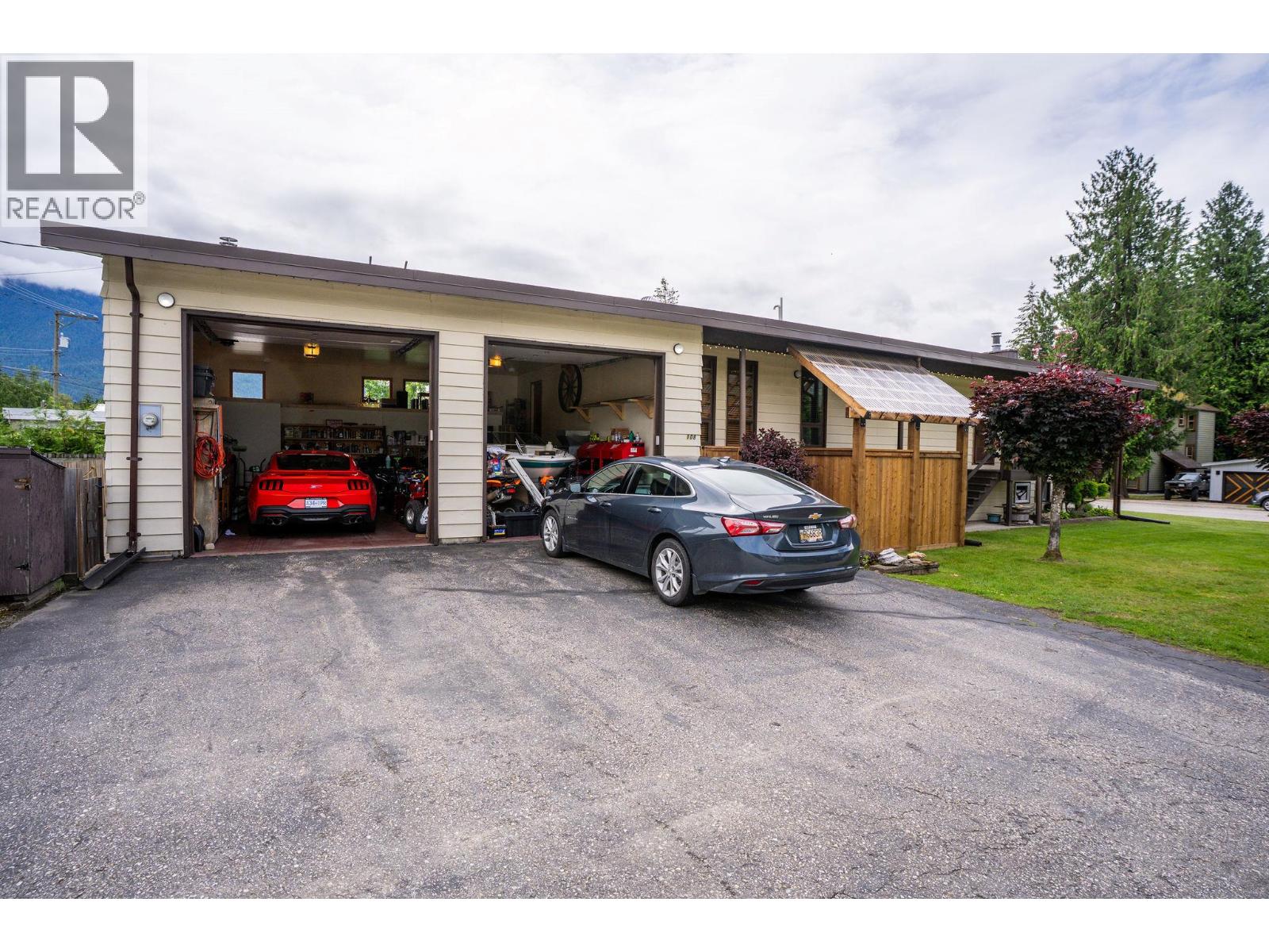 108 Ford Street, Revelstoke, British Columbia  V0E 2S0 - Photo 44 - 10391429