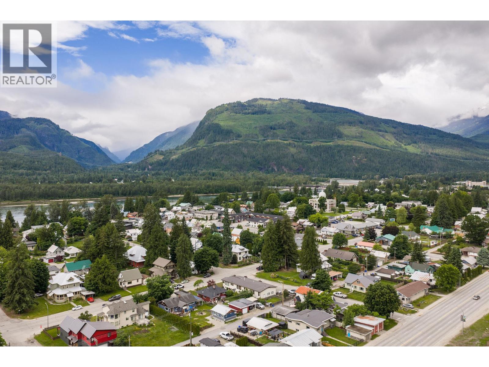 108 Ford Street, Revelstoke, British Columbia  V0E 2S0 - Photo 47 - 10391429