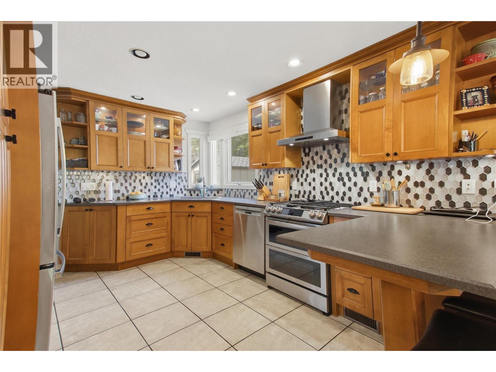 1914 Sedgewick Drive, Kamloops, British Columbia  V2E 1Z7 - Photo 19 - 10392187
