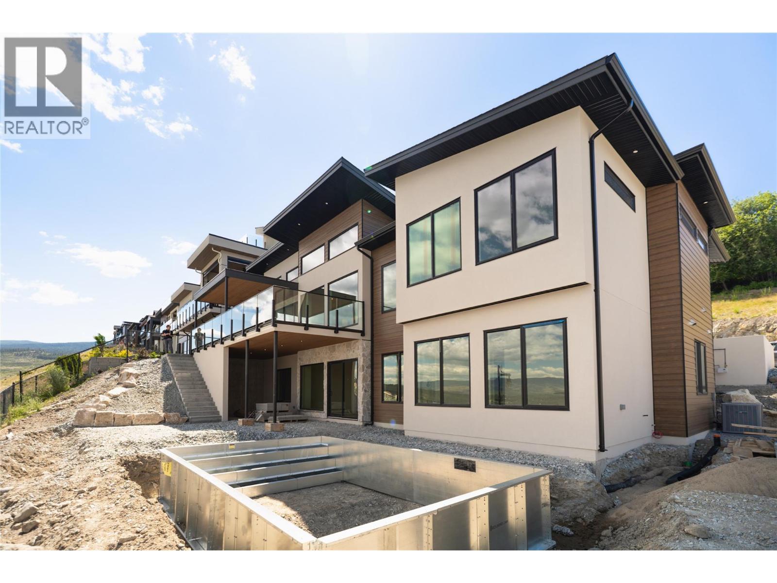1004 Emslie Street, Kelowna, British Columbia  V1W 0C3 - Photo 25 - 10391834