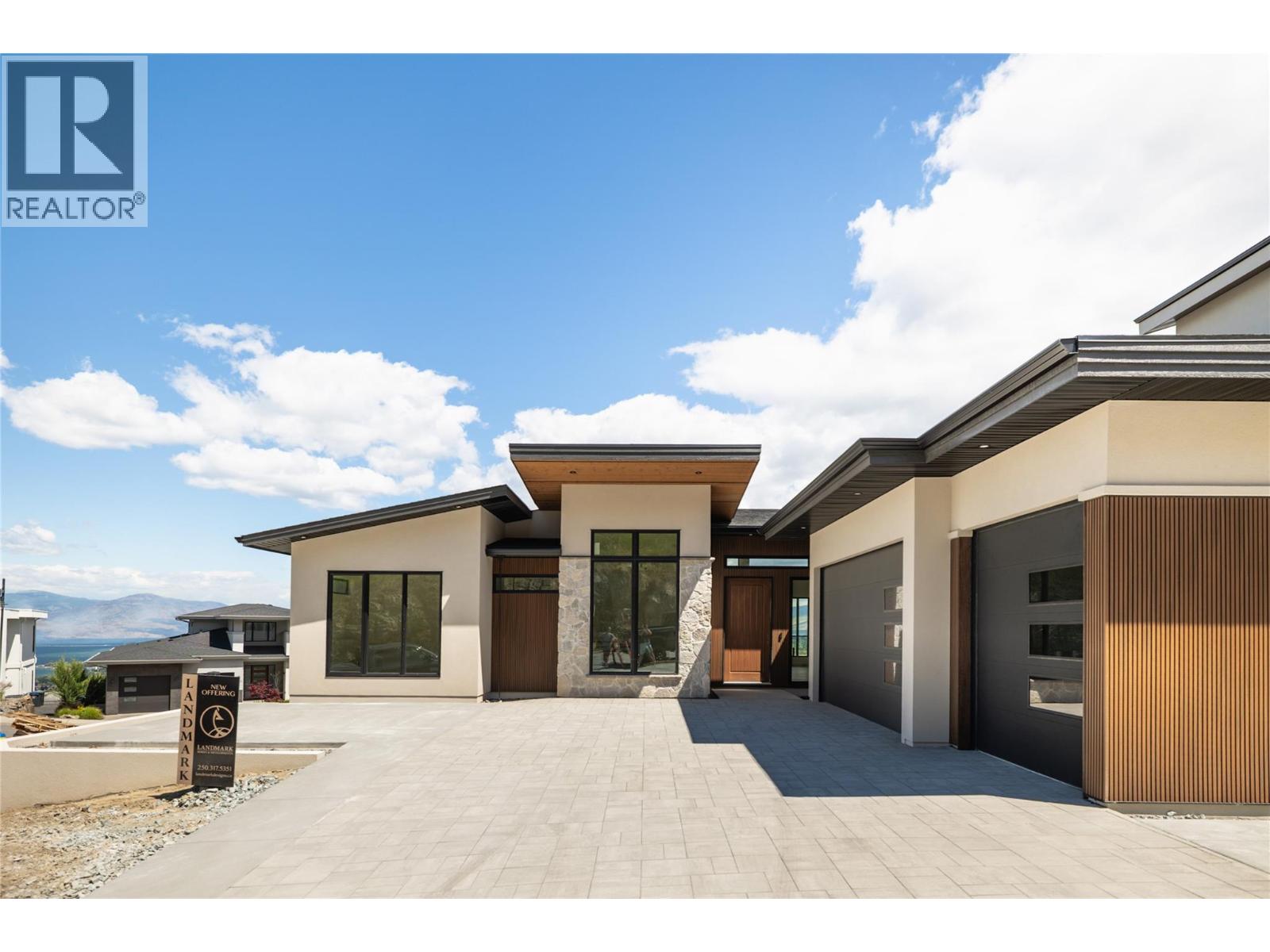 1004 Emslie Street, Kelowna, British Columbia  V1W 0C3 - Photo 29 - 10391834