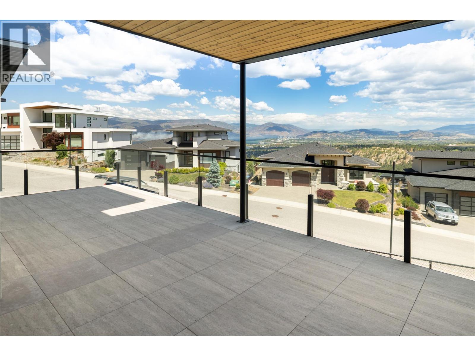 1004 Emslie Street, Kelowna, British Columbia  V1W 0C3 - Photo 4 - 10391834