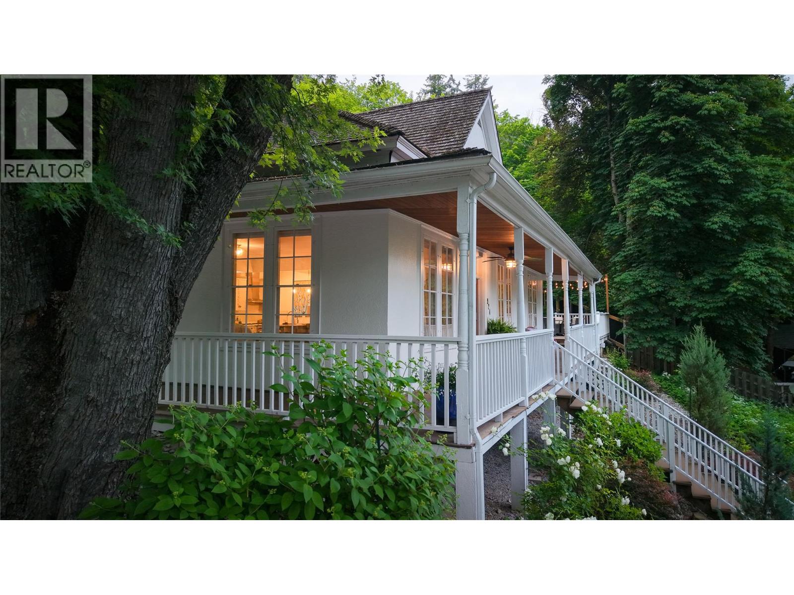 924 Vernon Street, Nelson, British Columbia  V1L 4G6 - Photo 37 - 10392116
