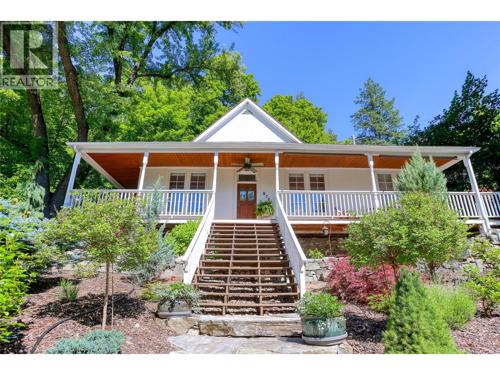 924 Vernon Street, Nelson, British Columbia  V1L 4G6 - Photo 4 - 10392116