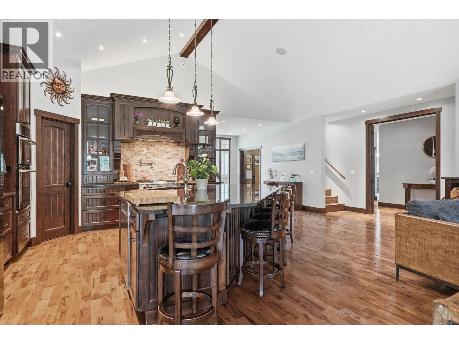 4520 13th Street S, Cranbrook, British Columbia  V1C 7A9 - Photo 13 - 10389573