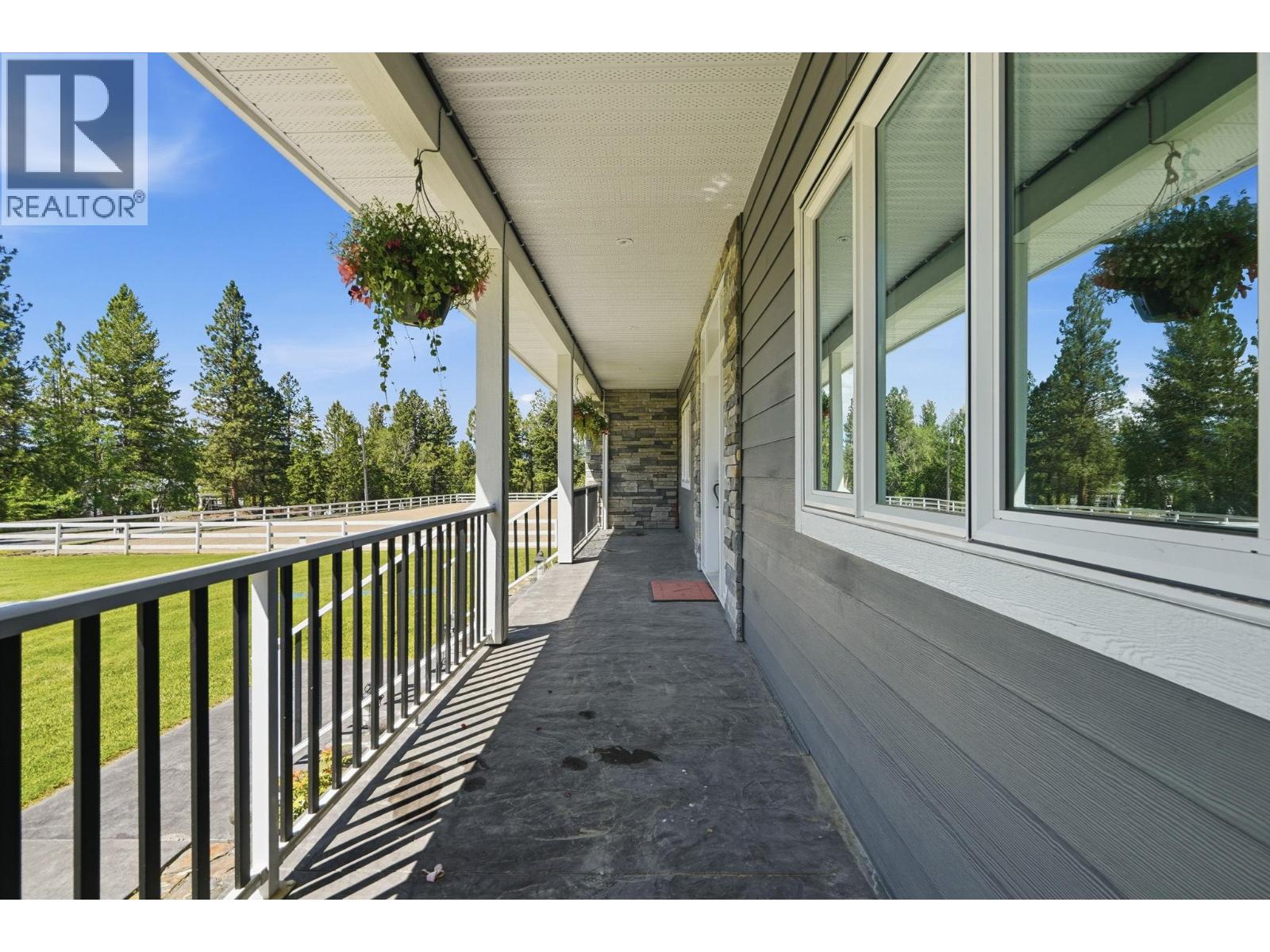 4520 13th Street S, Cranbrook, British Columbia  V1C 7A9 - Photo 35 - 10389573