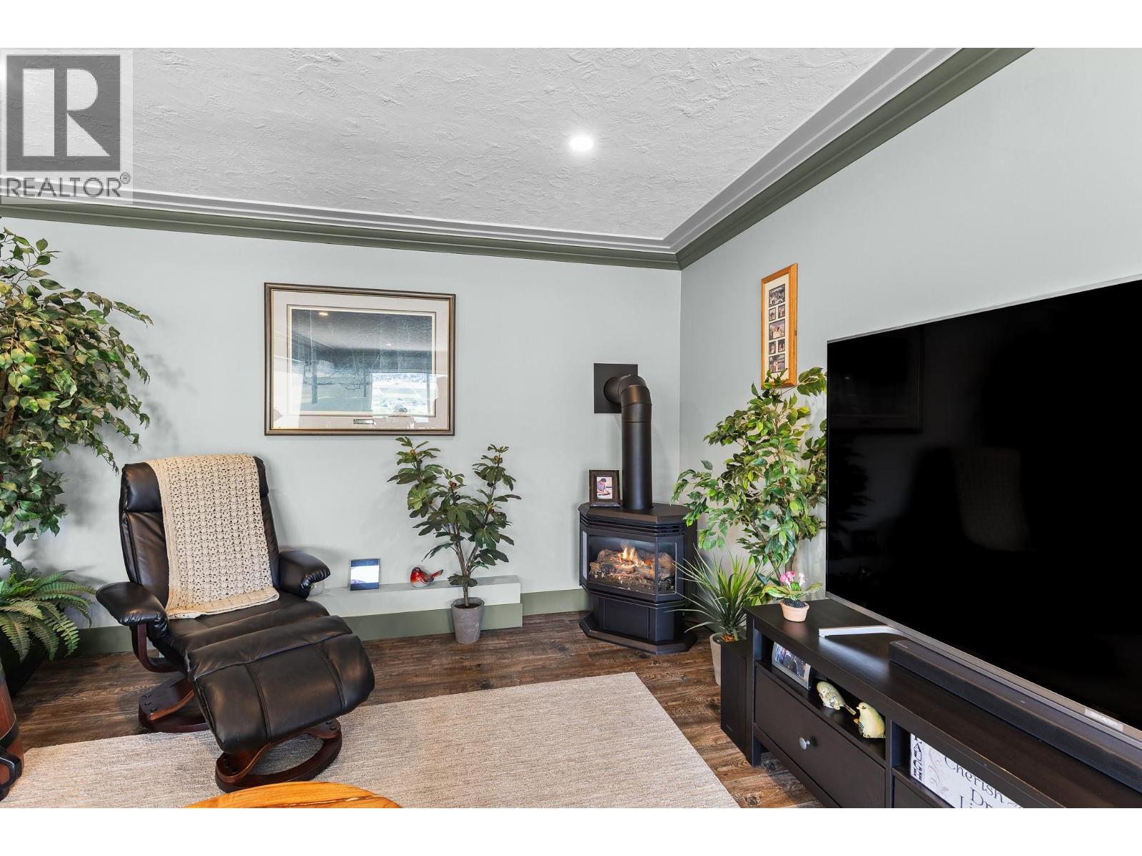 6902 Old Kamloops Road, Vernon, British Columbia  V1H 1W1 - Photo 41 - 10391718