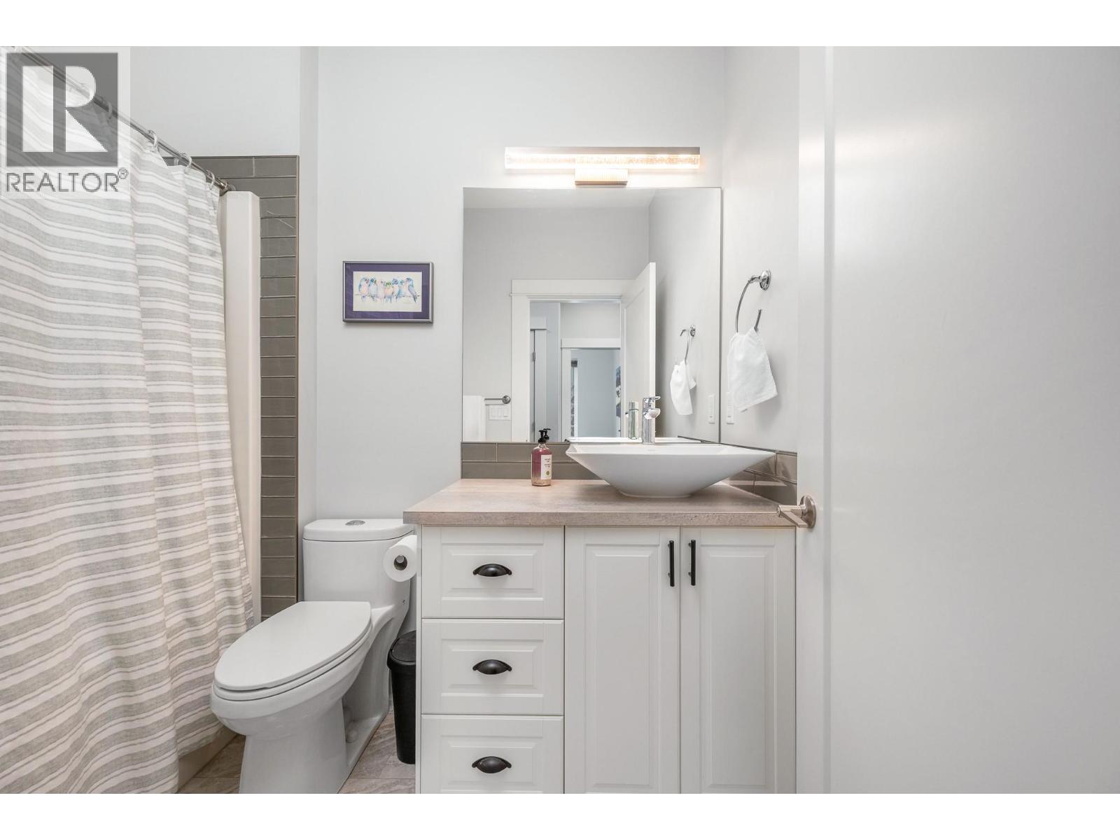 306 Baldy Place, Vernon, British Columbia  V1B 0A3 - Photo 29 - 10391225