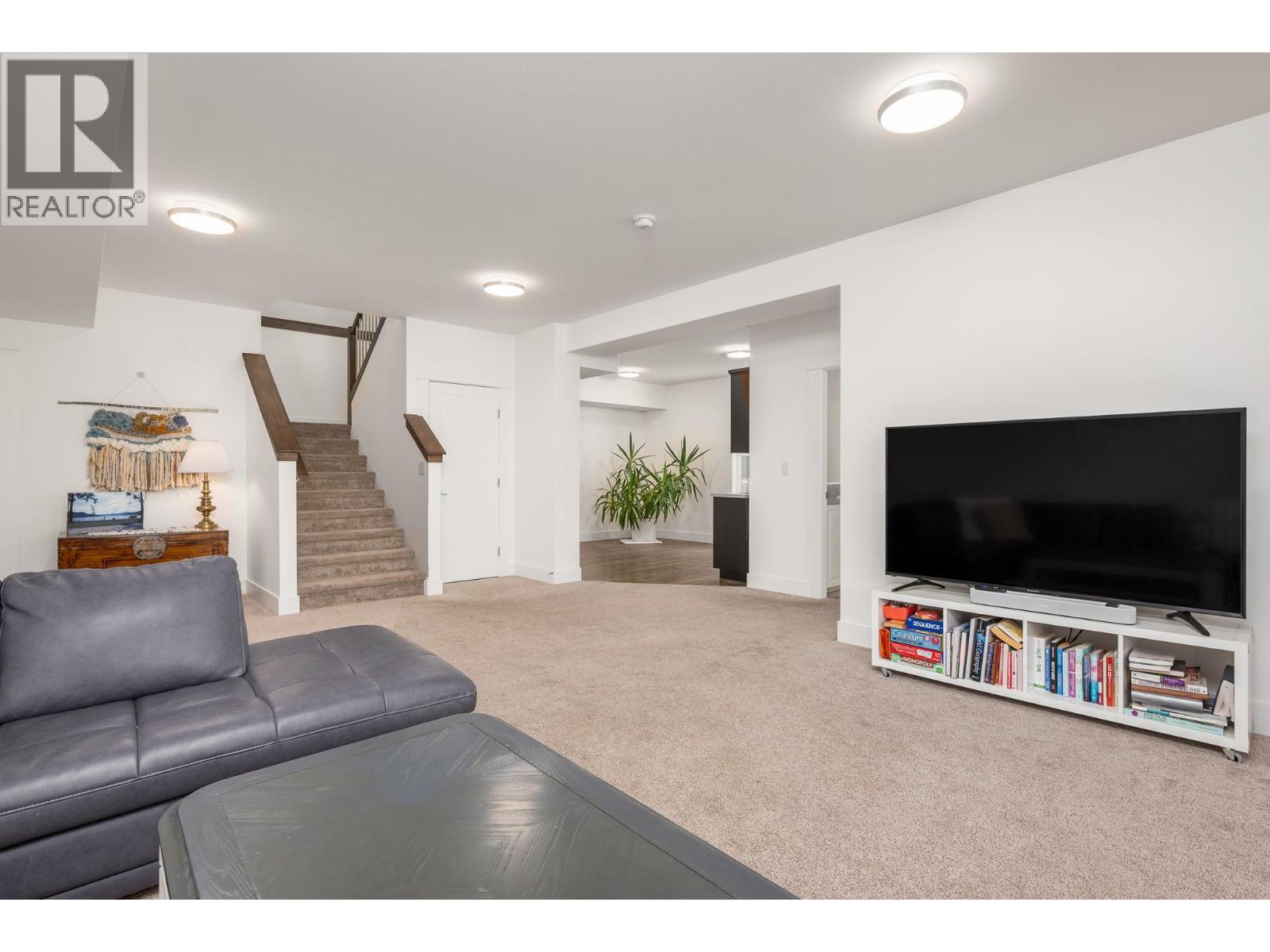 306 Baldy Place, Vernon, British Columbia  V1B 0A3 - Photo 34 - 10391225
