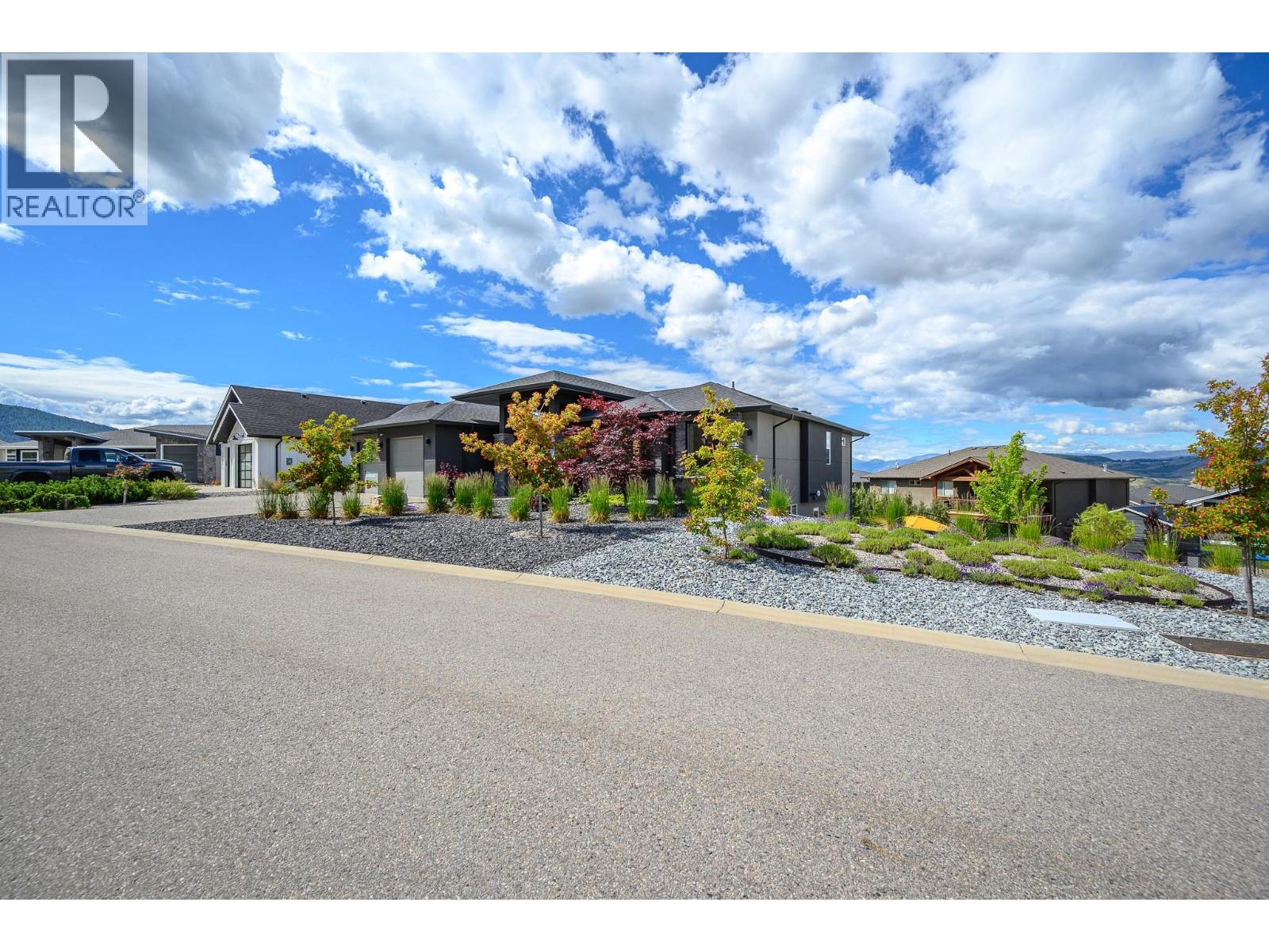 306 Baldy Place, Vernon, British Columbia  V1B 0A3 - Photo 4 - 10391225