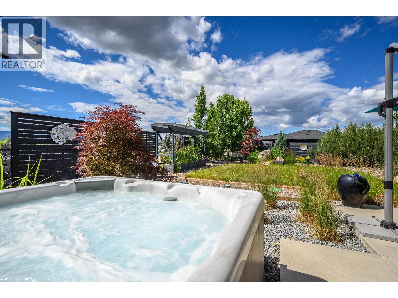 306 Baldy Place, Vernon, British Columbia  V1B 0A3 - Photo 60 - 10391225