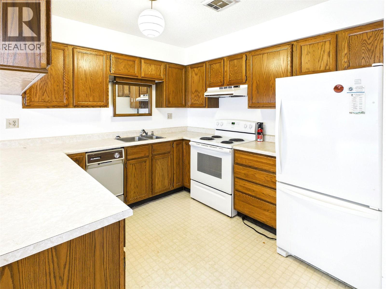 620 Second Street Unit# 304, Nelson, British Columbia  V1L 2L8 - Photo 4 - 10392174