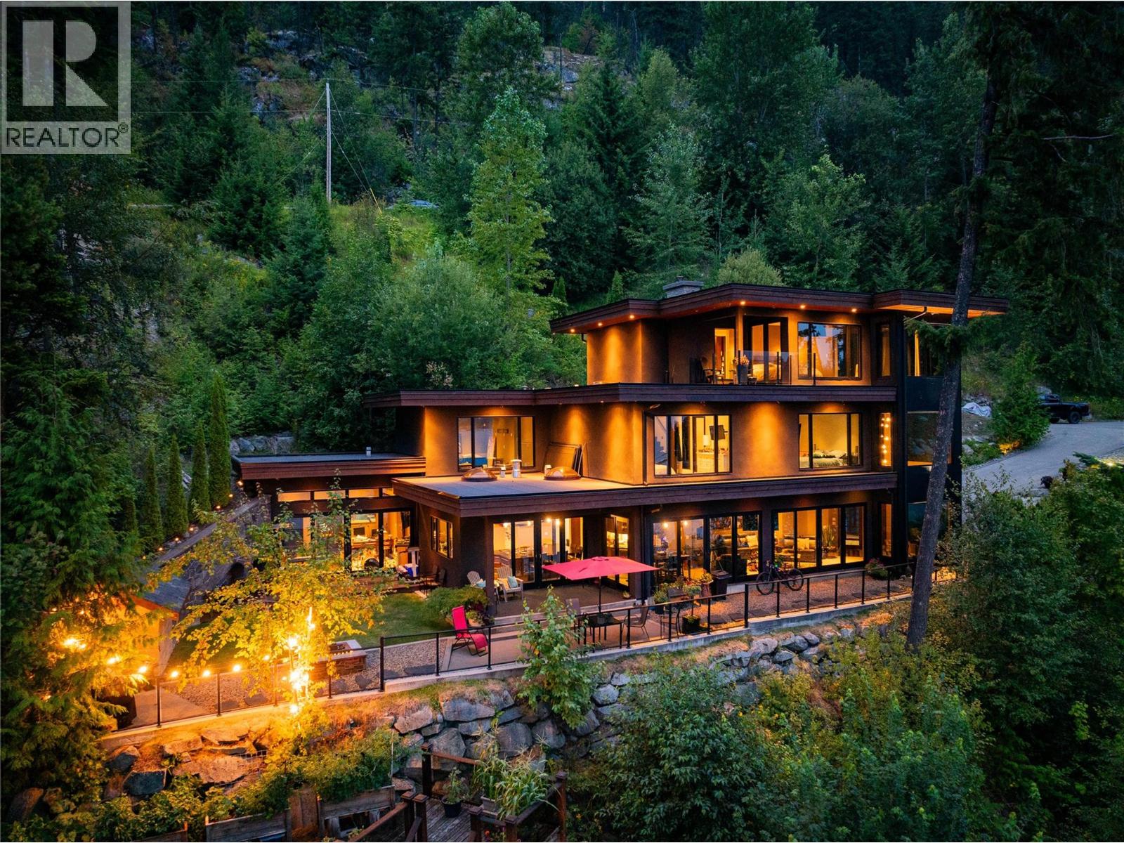 59 Johnstone Road, Nelson, British Columbia  V1L 6H9 - Photo 3 - 10392119