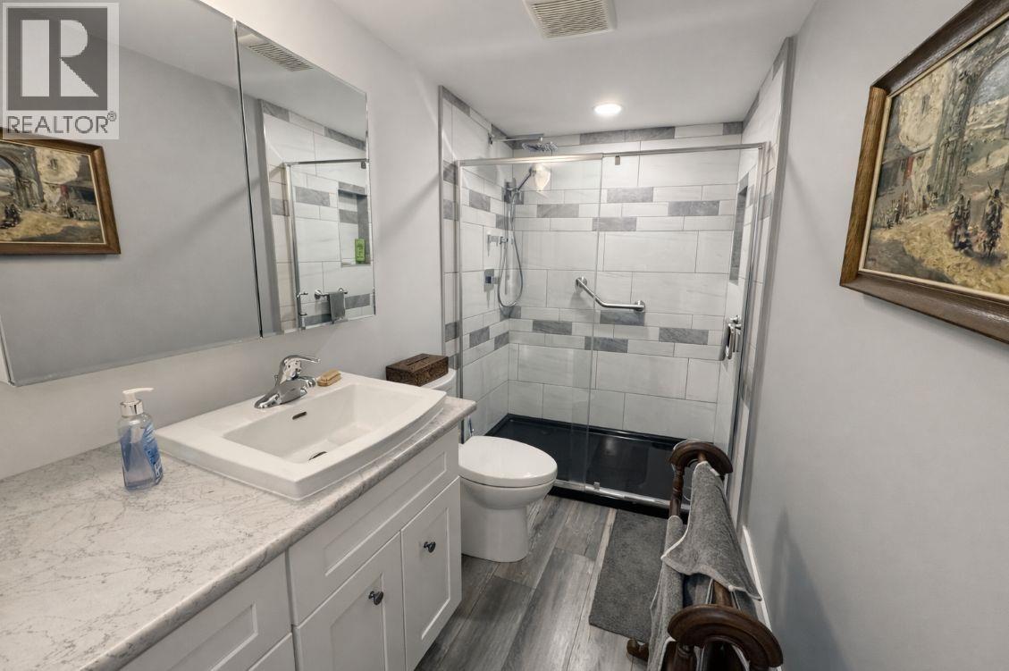 335 Billiter Avenue, Princeton, British Columbia  V0X 1W0 - Photo 8 - 10392147