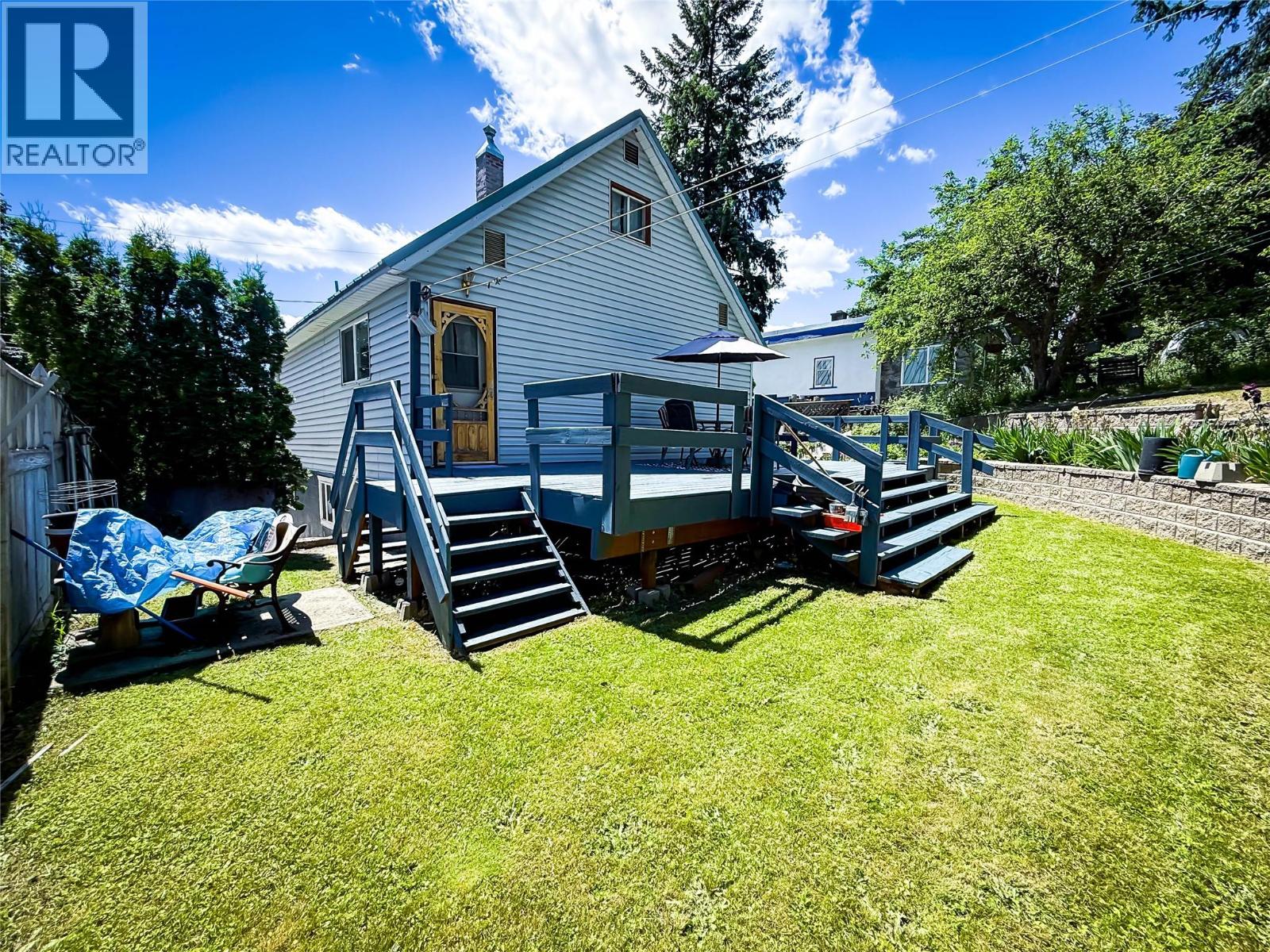 2246 Kootenay Avenue, Rossland, British Columbia  V0G 1Y0 - Photo 10 - 10392120