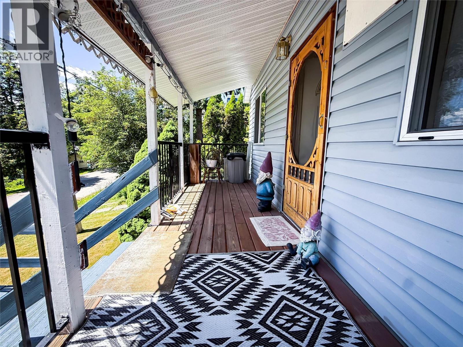 2246 Kootenay Avenue, Rossland, British Columbia  V0G 1Y0 - Photo 39 - 10392120