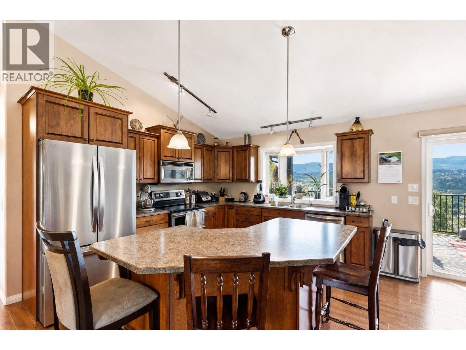 10910 Velda Road, Lake Country, British Columbia  V4V 1W7 - Photo 7 - 10391432