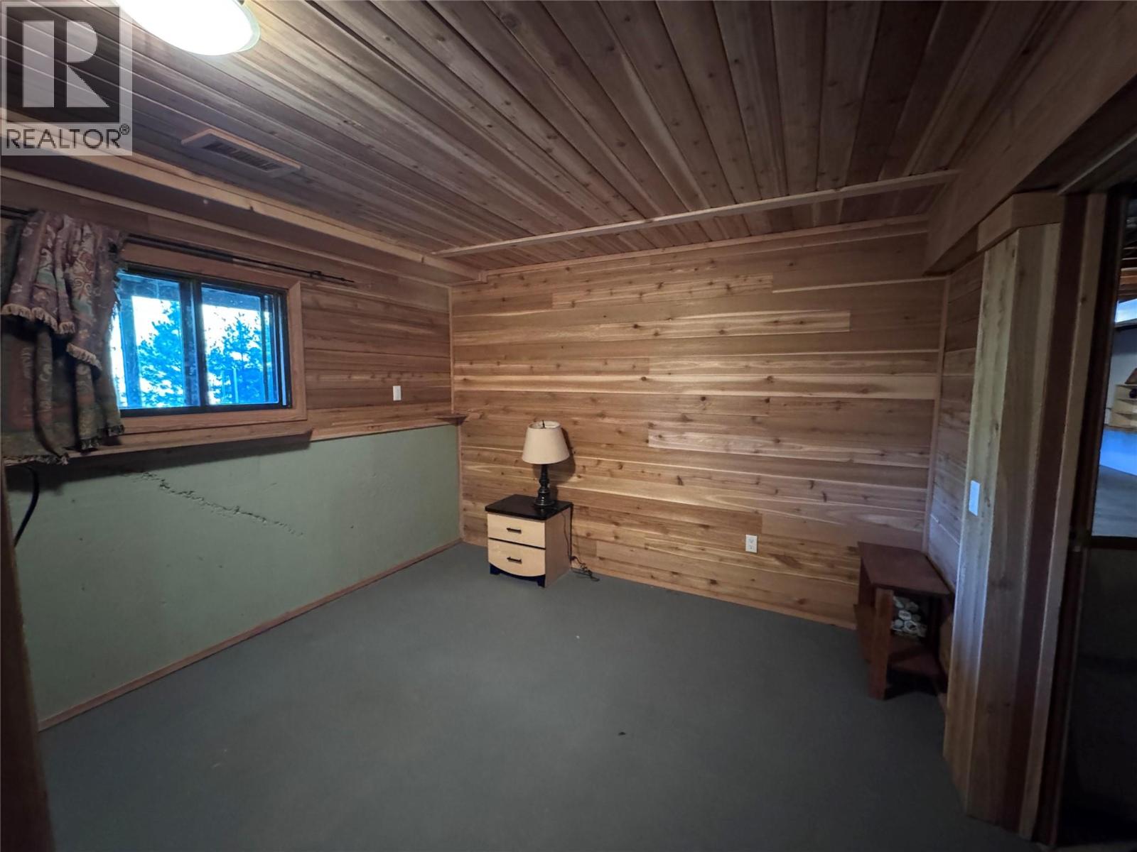 725 3 Highway, Christina Lake, British Columbia  V0H 1E0 - Photo 26 - 10392055