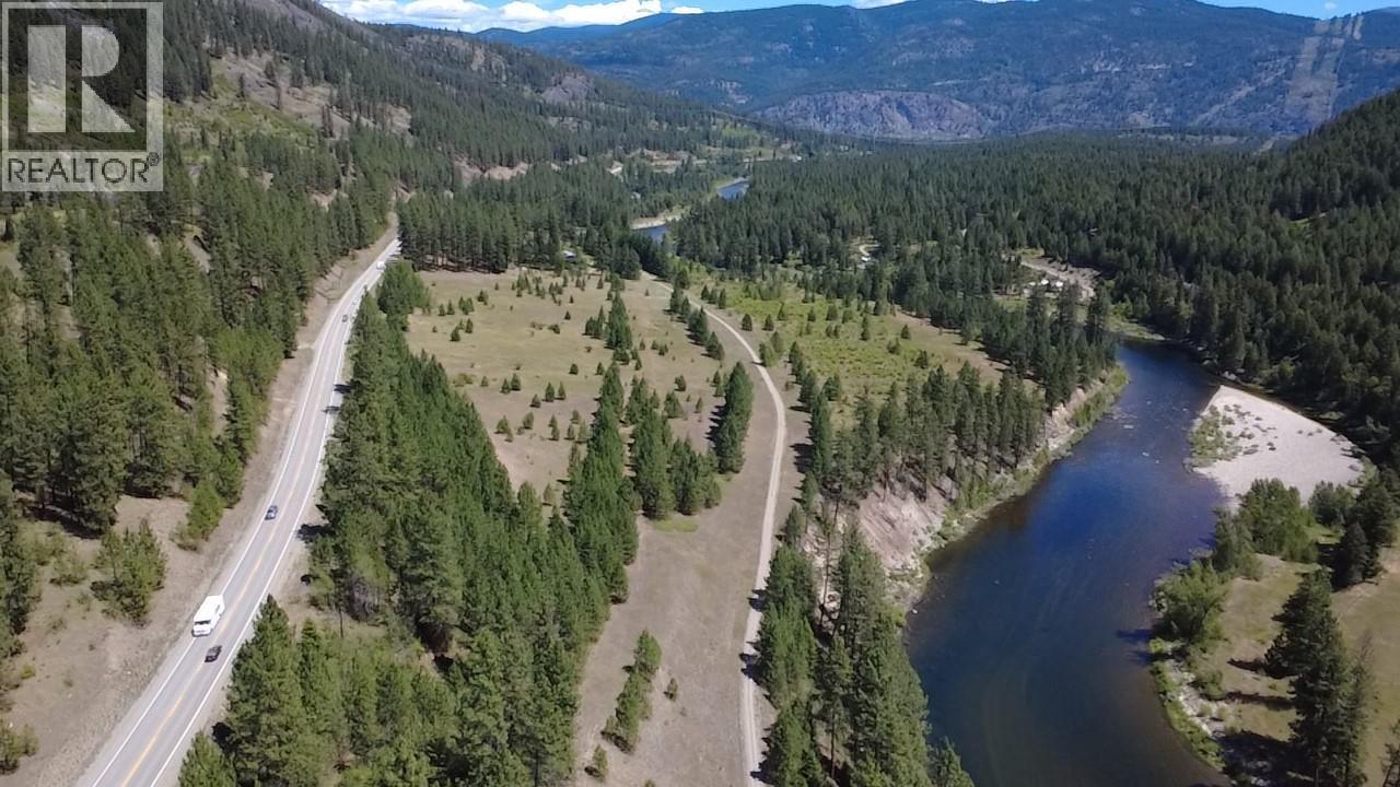 725 3 Highway, Christina Lake, British Columbia  V0H 1E0 - Photo 36 - 10392055