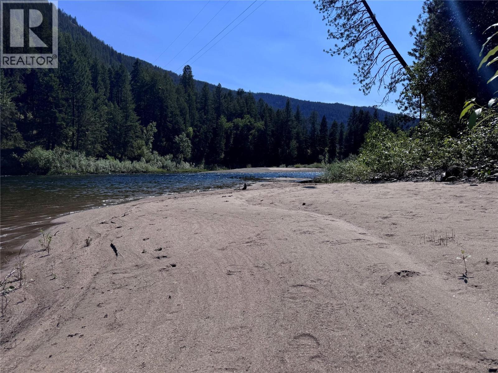 725 3 Highway, Christina Lake, British Columbia  V0H 1E0 - Photo 39 - 10392055