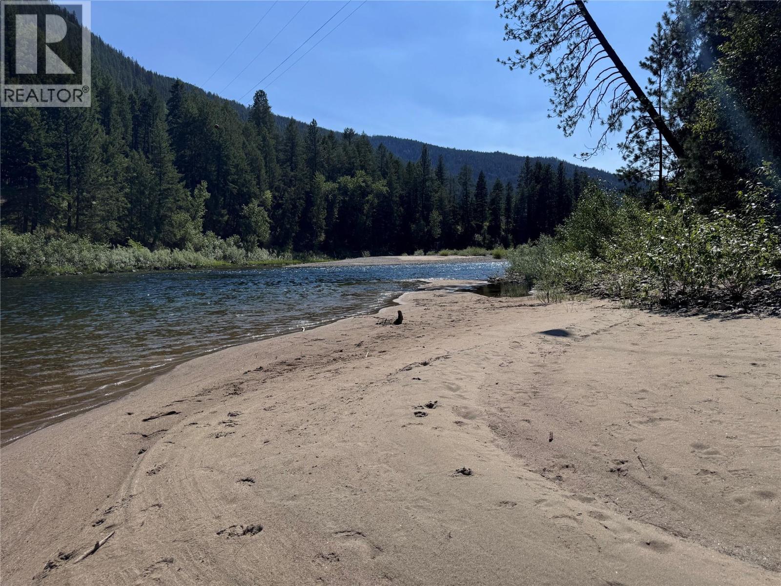 725 3 Highway, Christina Lake, British Columbia  V0H 1E0 - Photo 40 - 10392055